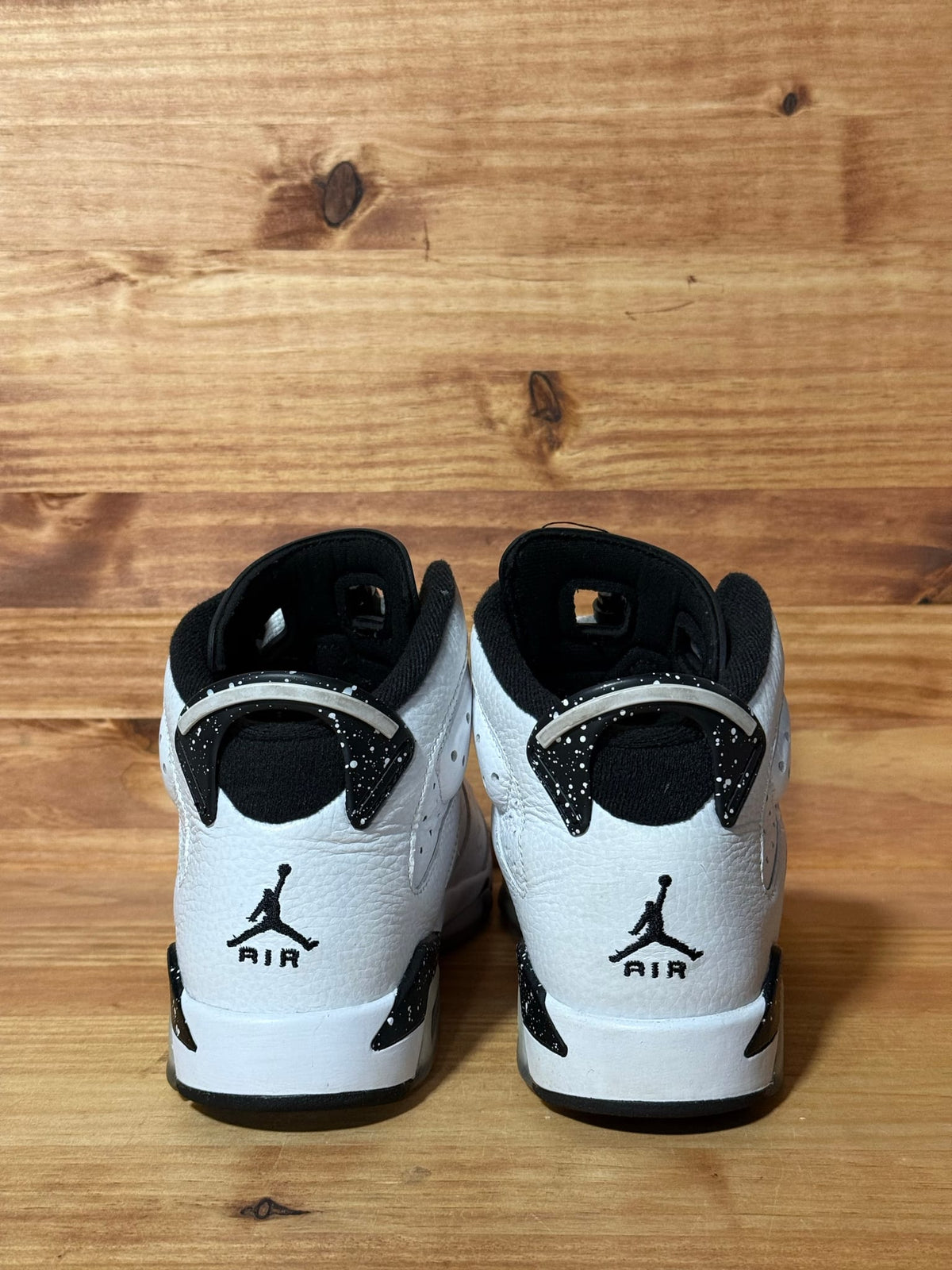 Jordan 6 Retro Reverse Oreo (GS) - Size 6Y