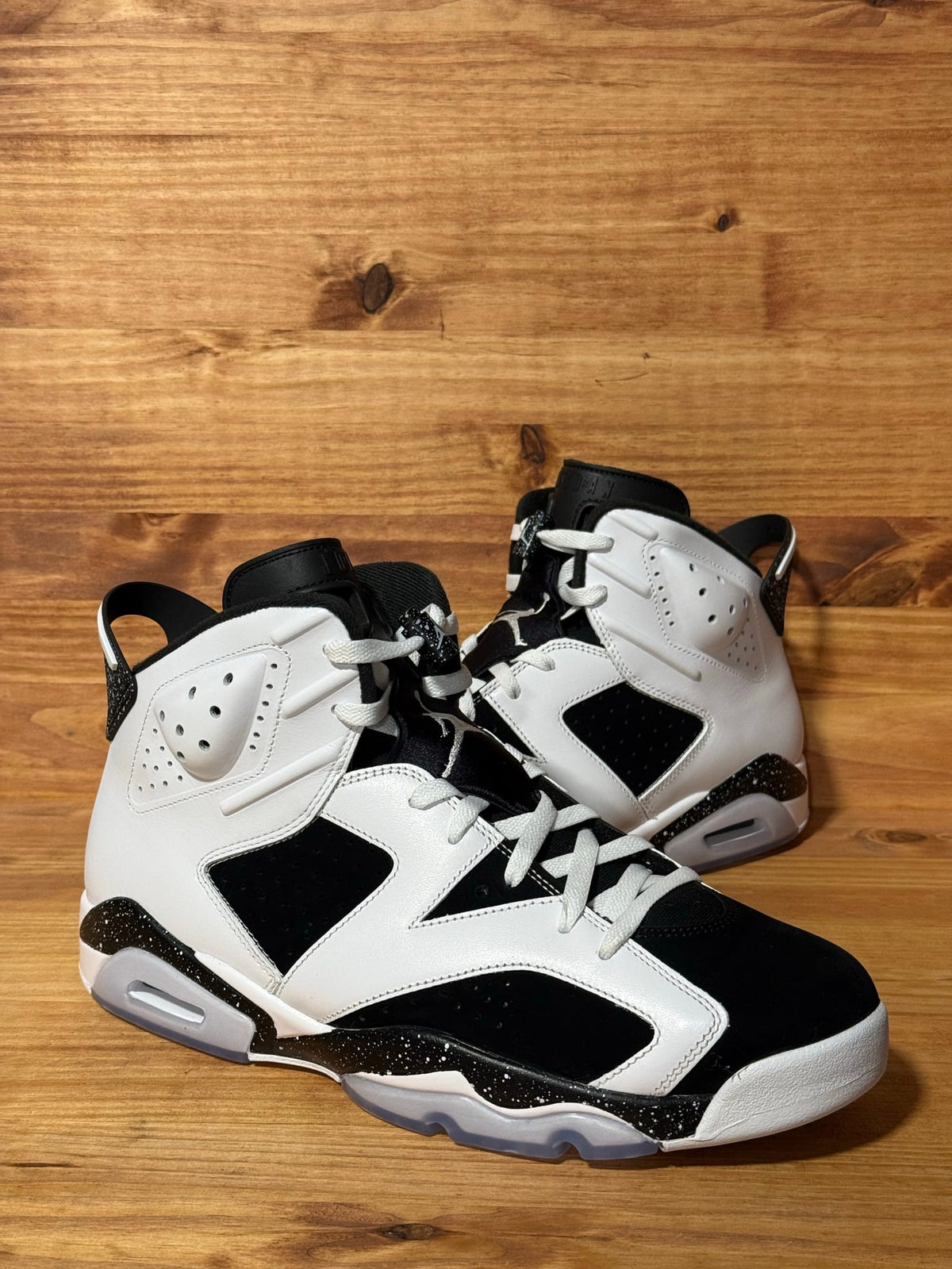 Jordan 6 Retro Oreo (2026) - Size 13