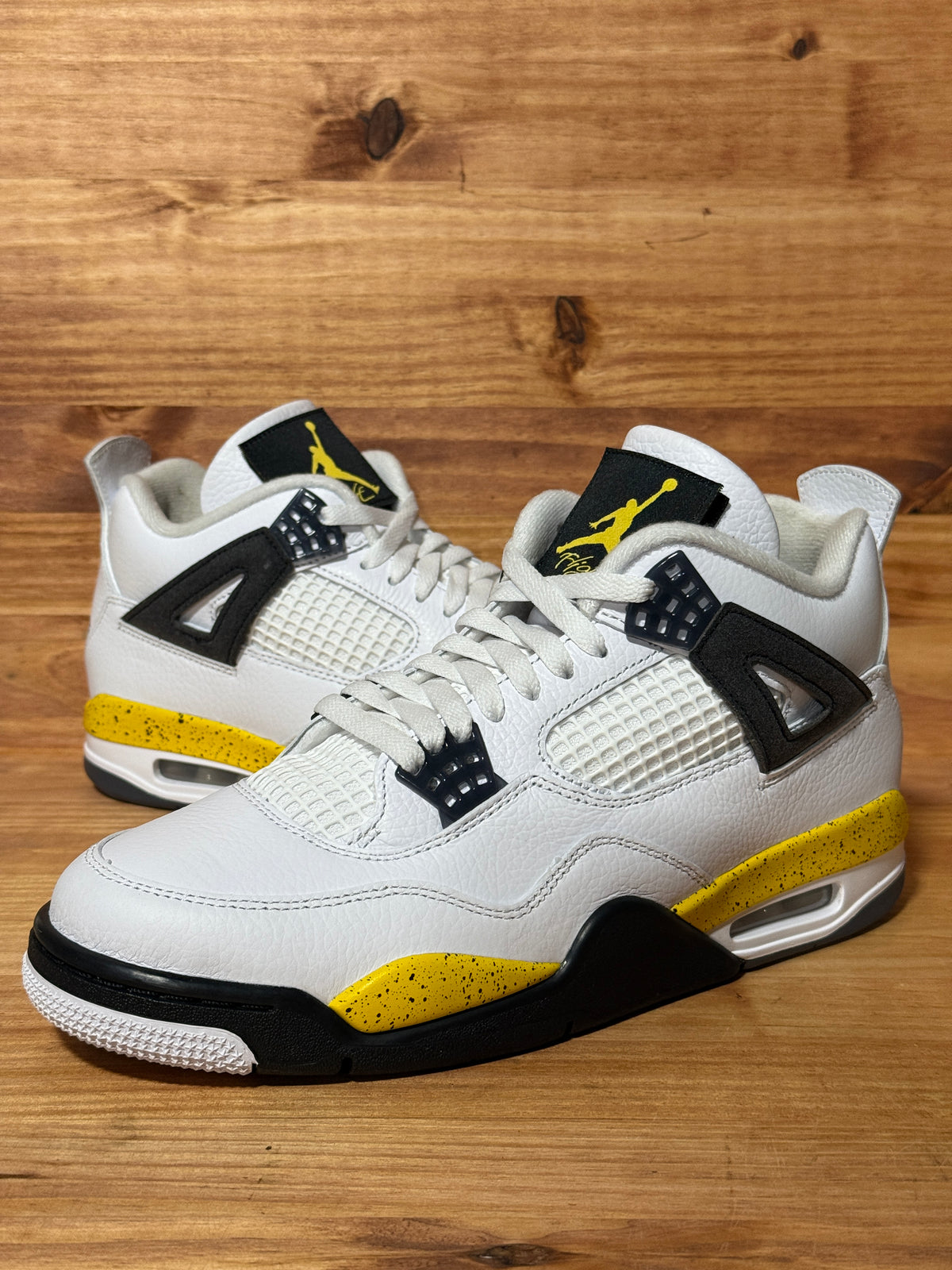 Jordan 4 Retro Rare Air Tour Yellow