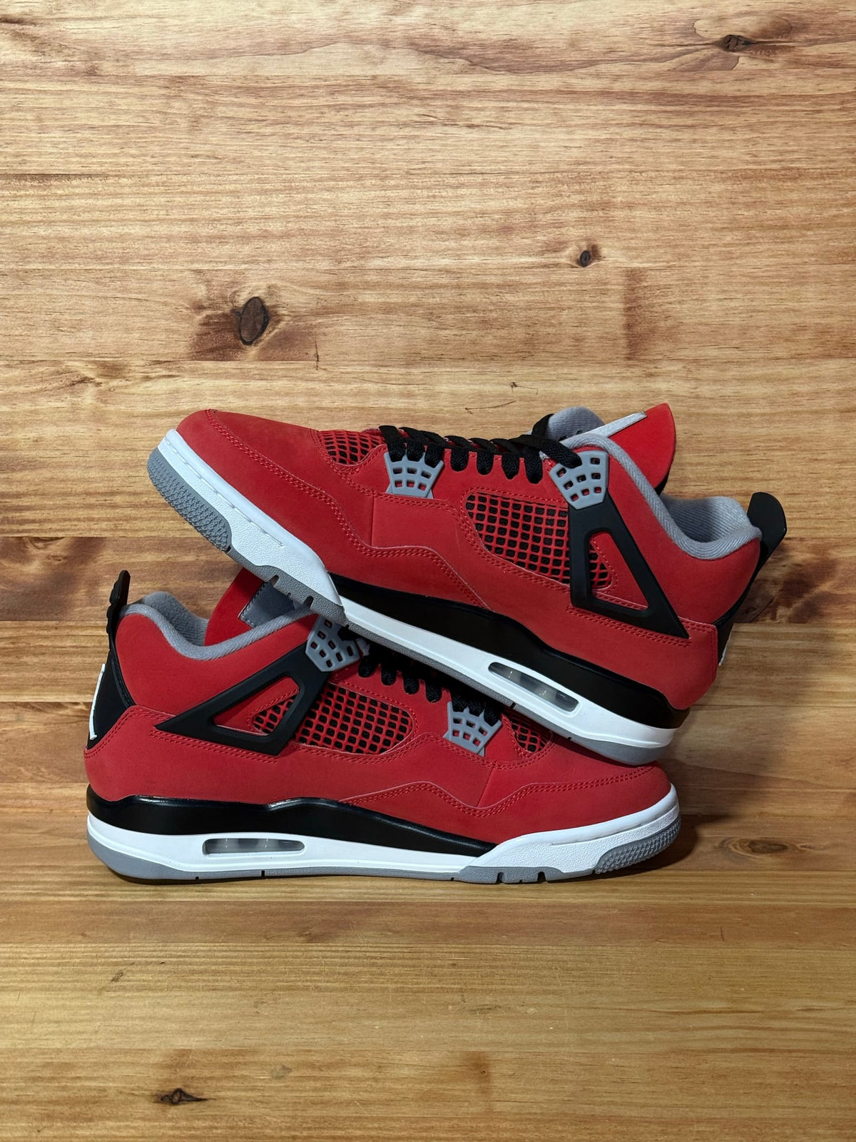 Jordan 4 Retro Toro Bravo (2026) - Size 10.5