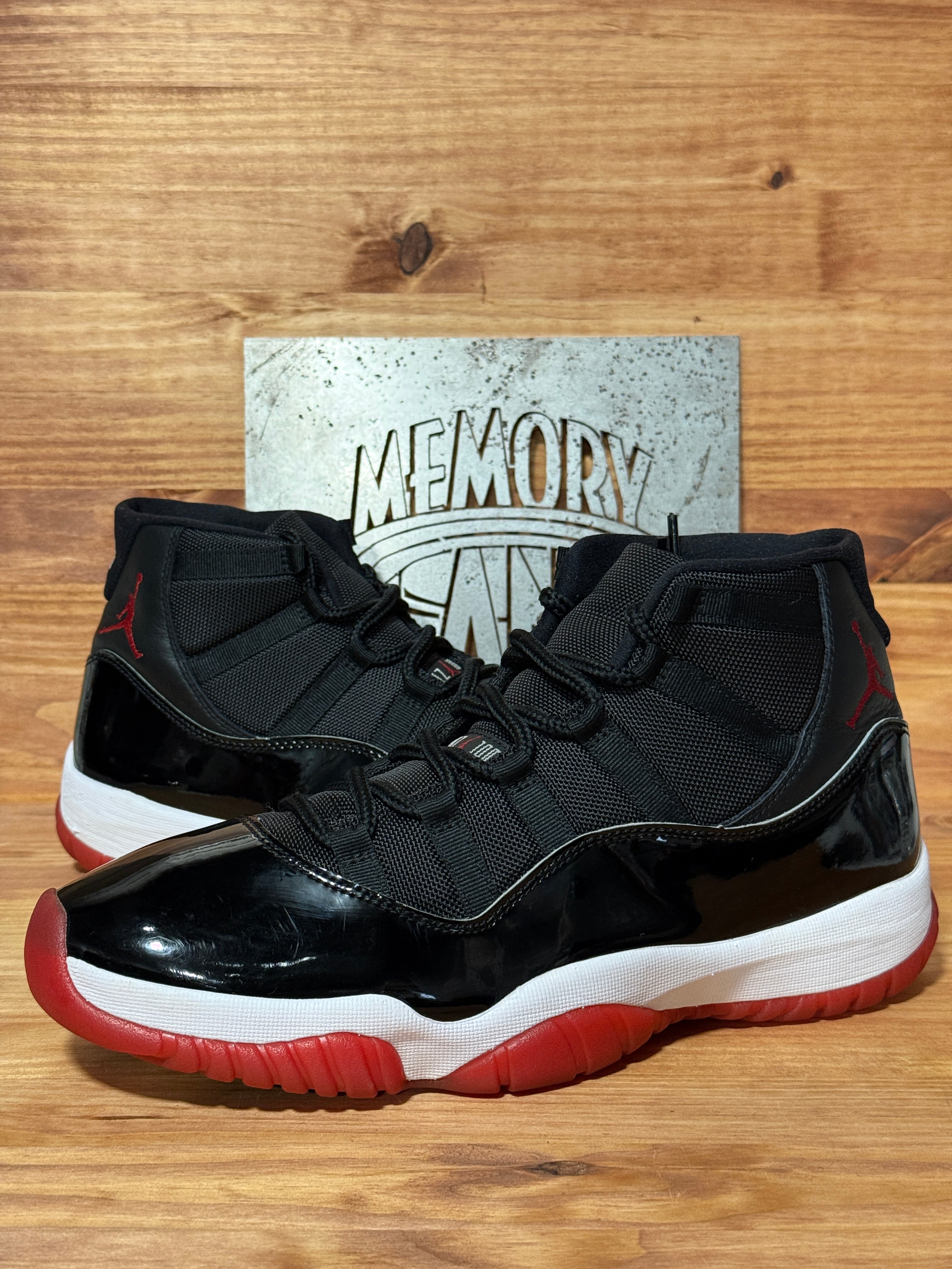 Jordan 11 Retro Playoffs Bred (2019)