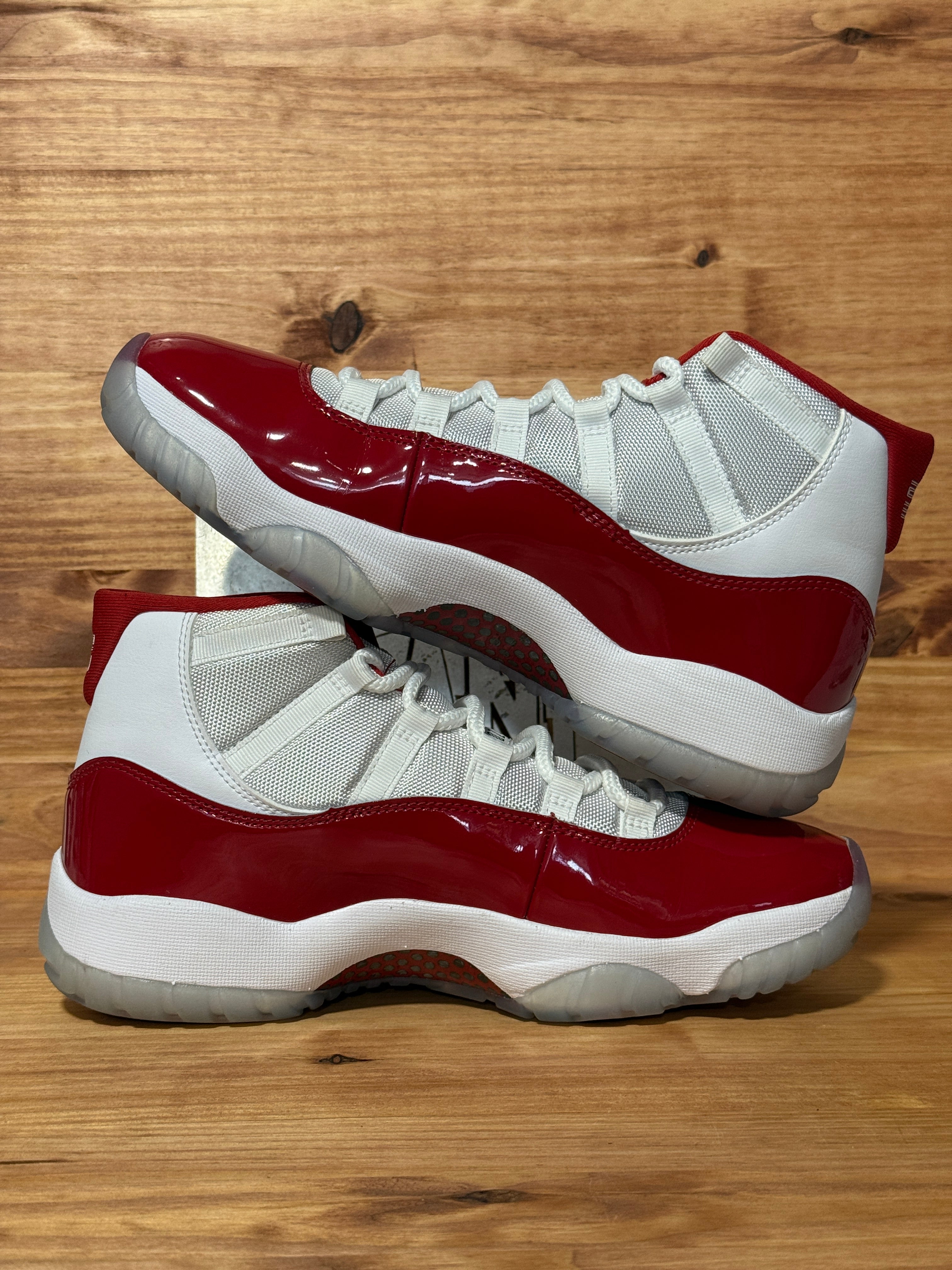 Jordan 11 Retro Cherry (2022)