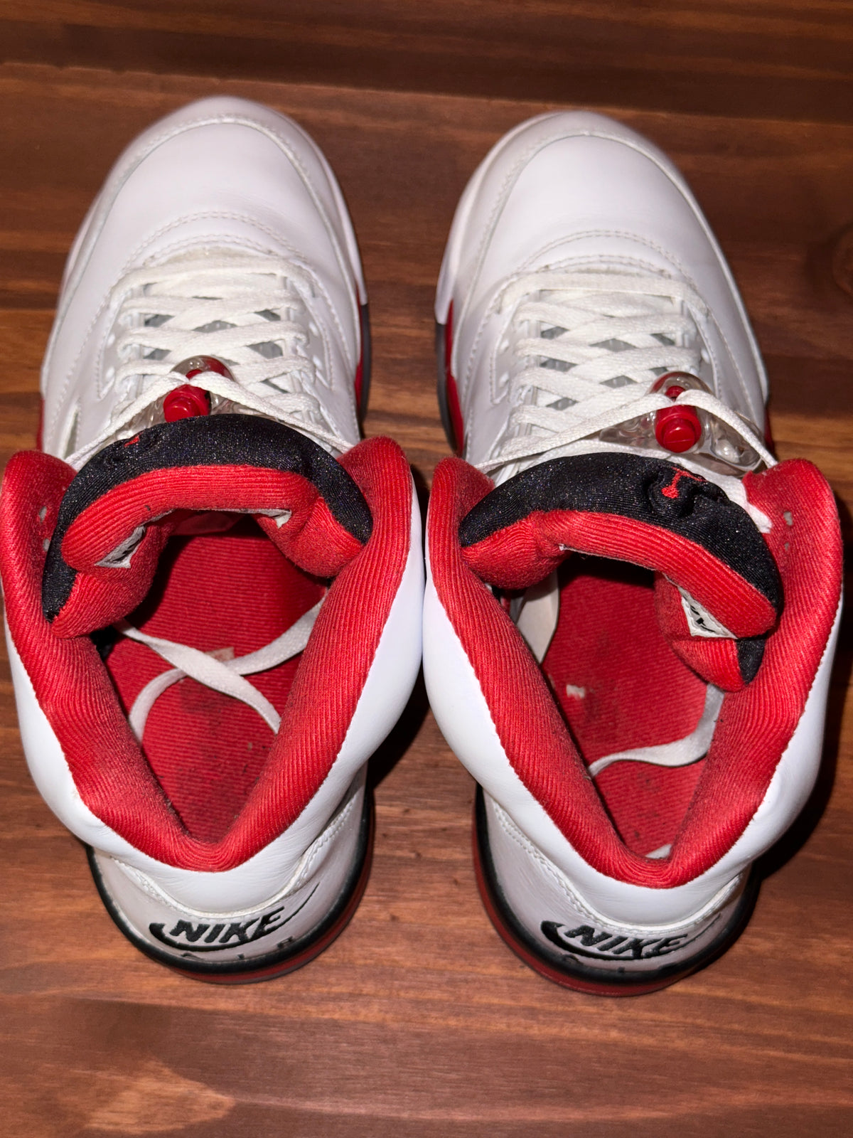 Jordan 5 Retro Fire Red Black Tongue (2025)