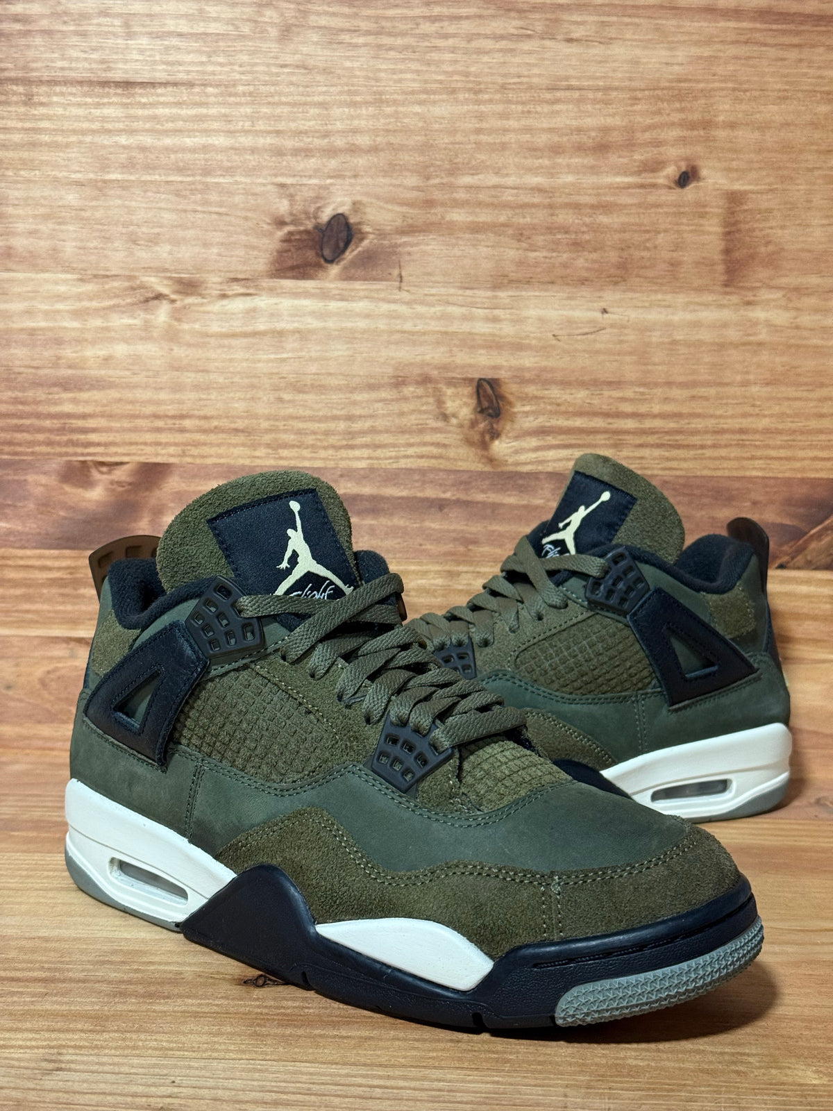 Jordan 4 Retro SE Craft Medium Olive