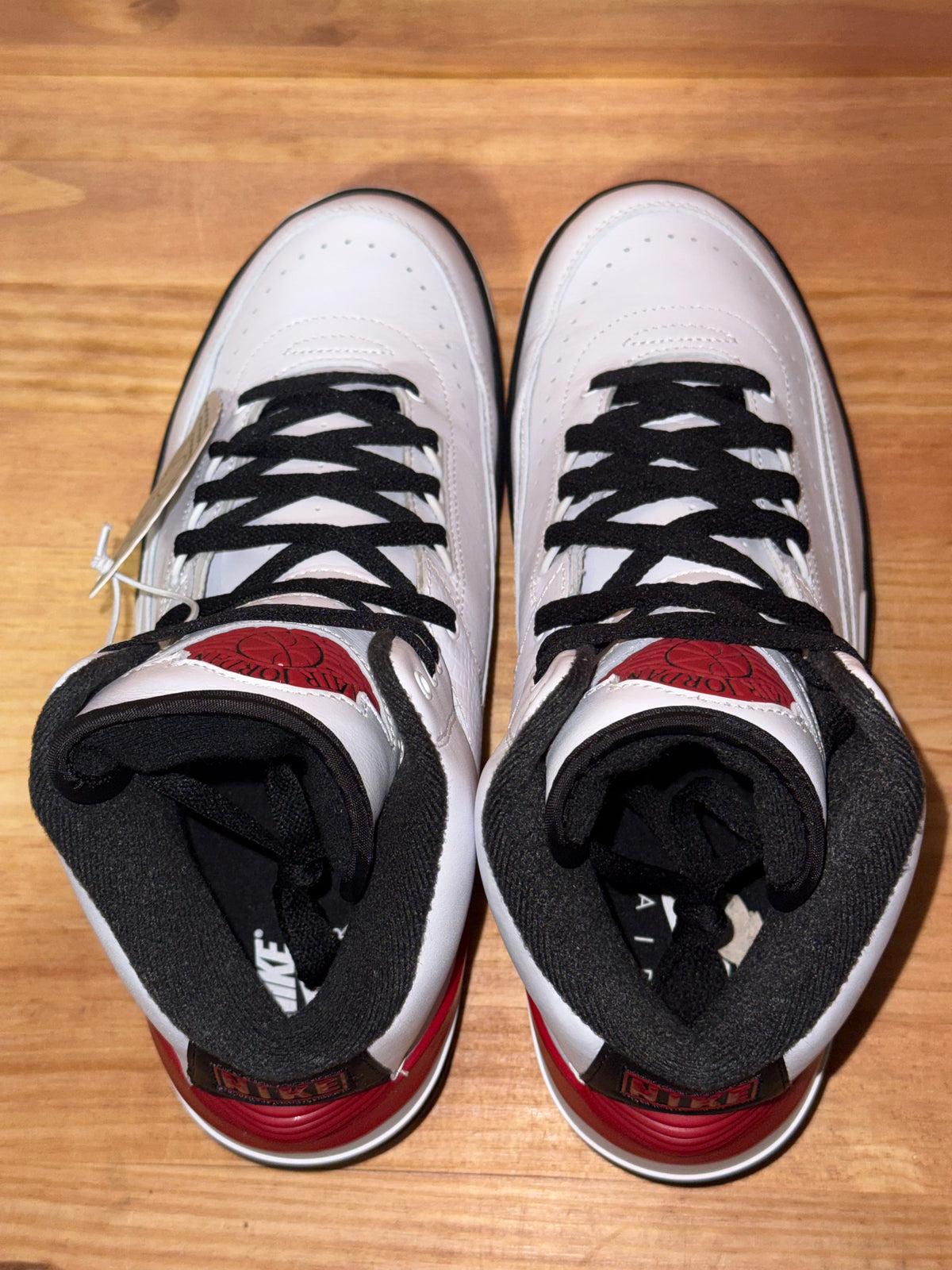 Jordan 2 Retro OG Chicago (2022)