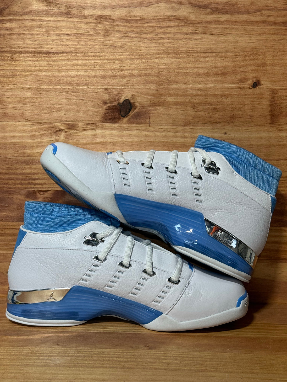 Jordan 17 Retro Low SP University Blue (2024)