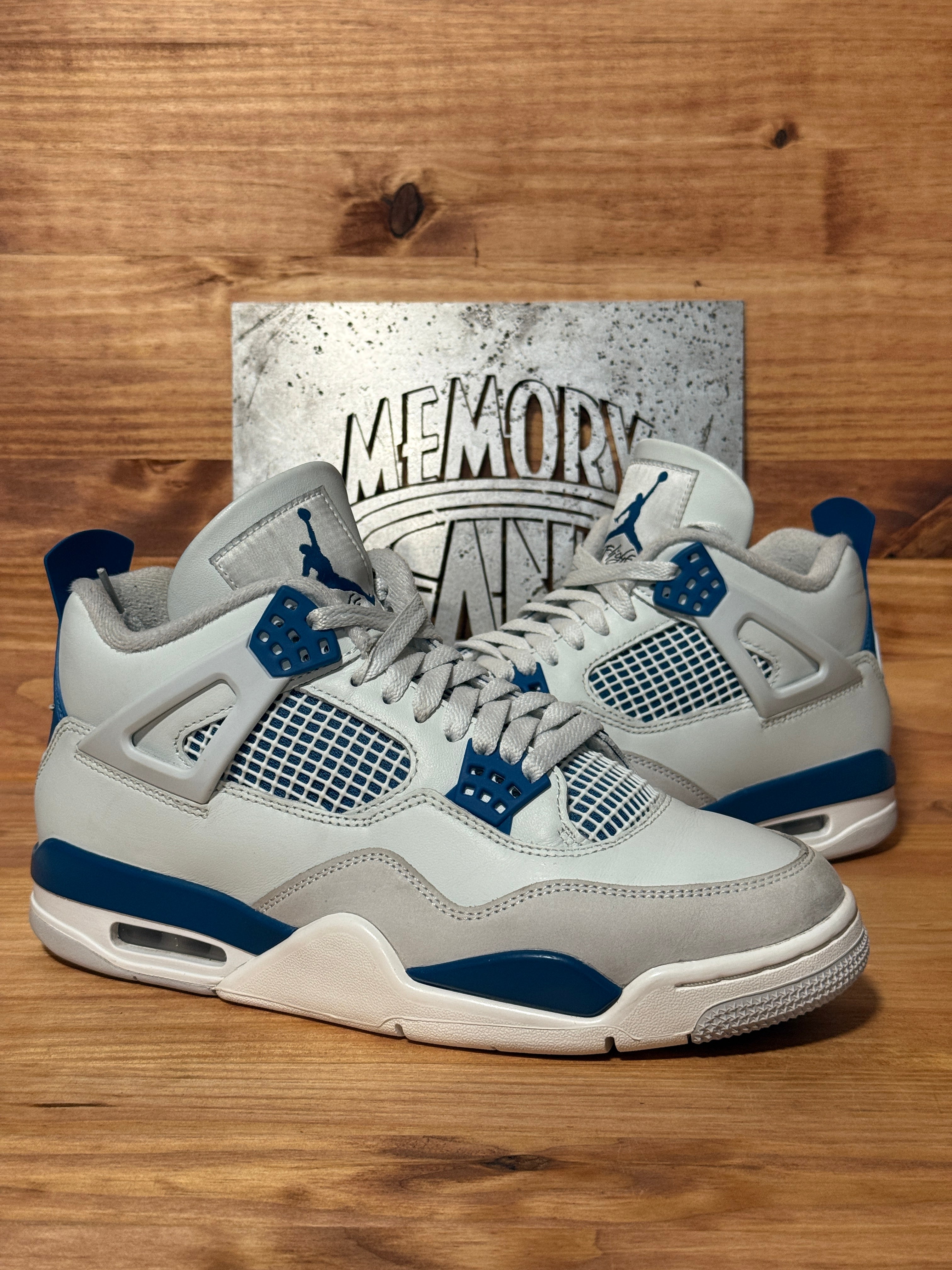 Jordan 4 Retro Military Blue (2024)