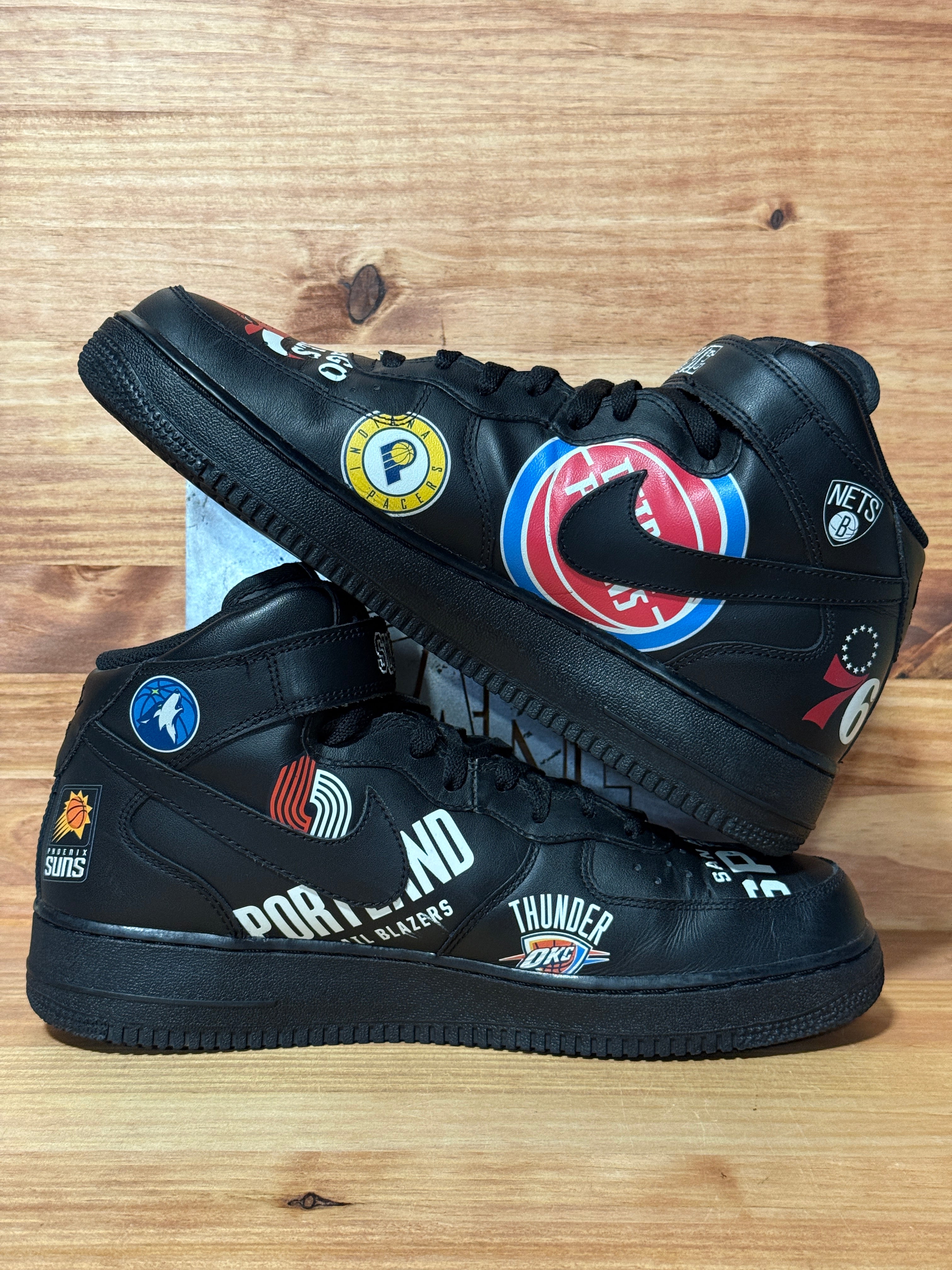 Nike Air Force 1 Mid Supreme NBA Black