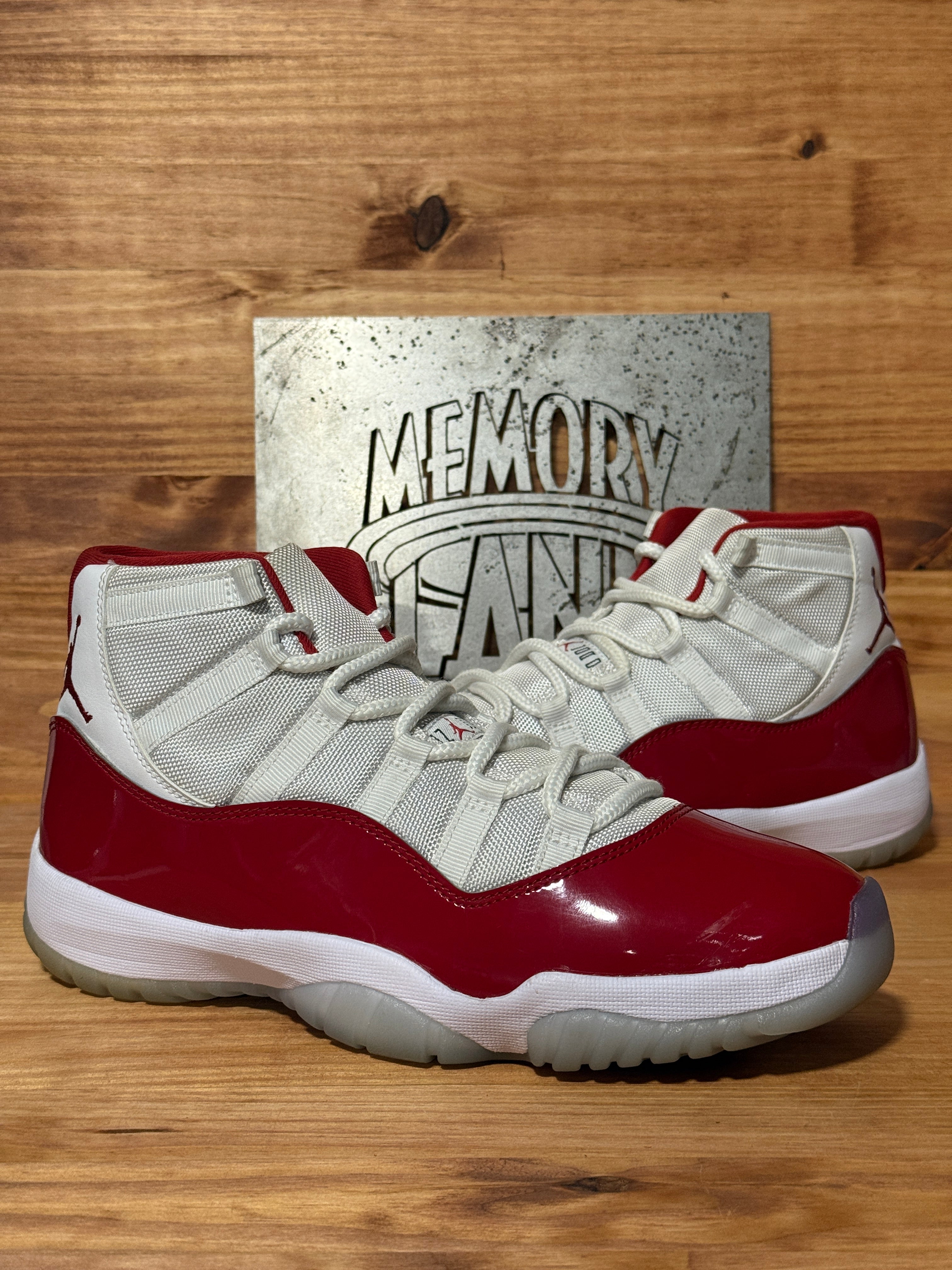 Jordan 11 Retro Cherry (2022)
