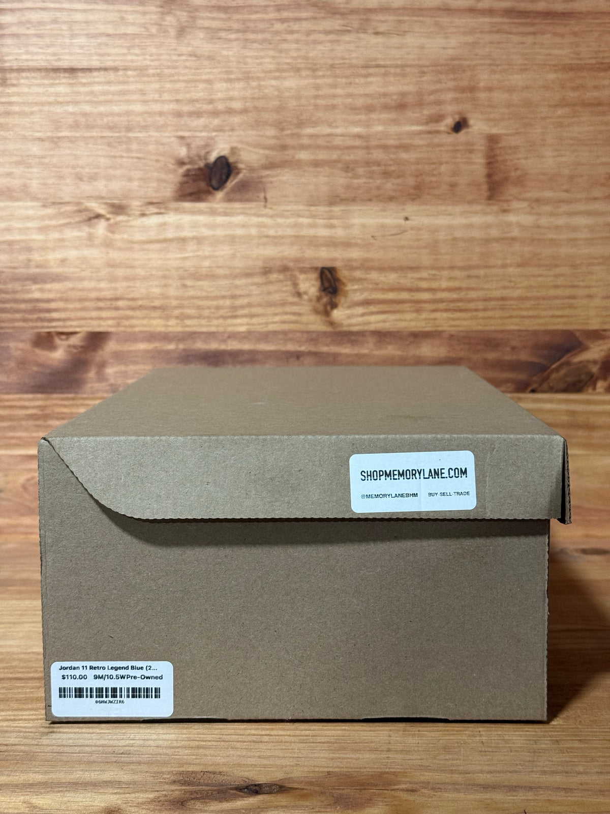 Jordan 11 Retro Legend Blue (2024) - Size 9