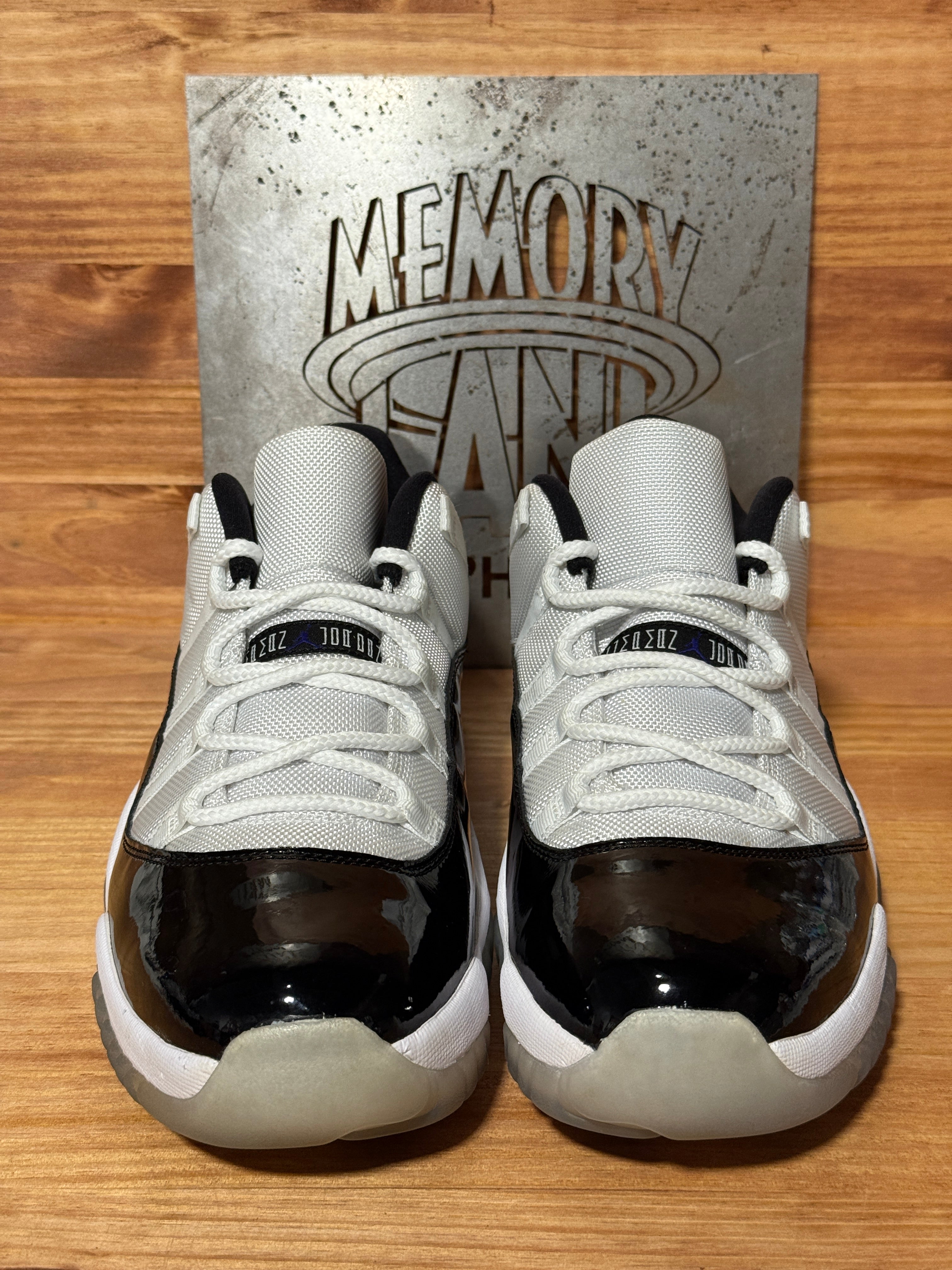 Jordan 11 Retro Low Concord