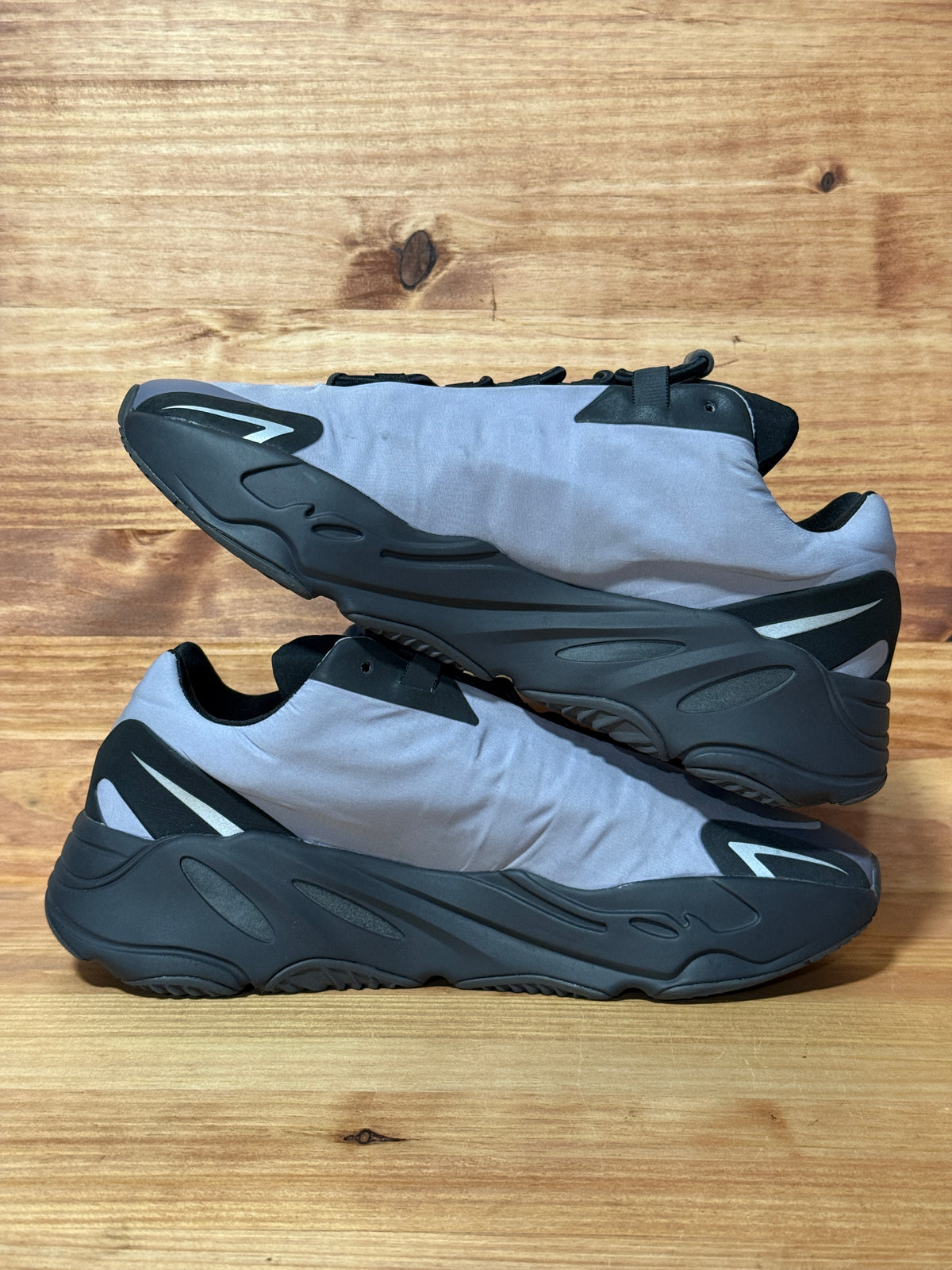 adidas Yeezy Boost 700 MNVN Geode