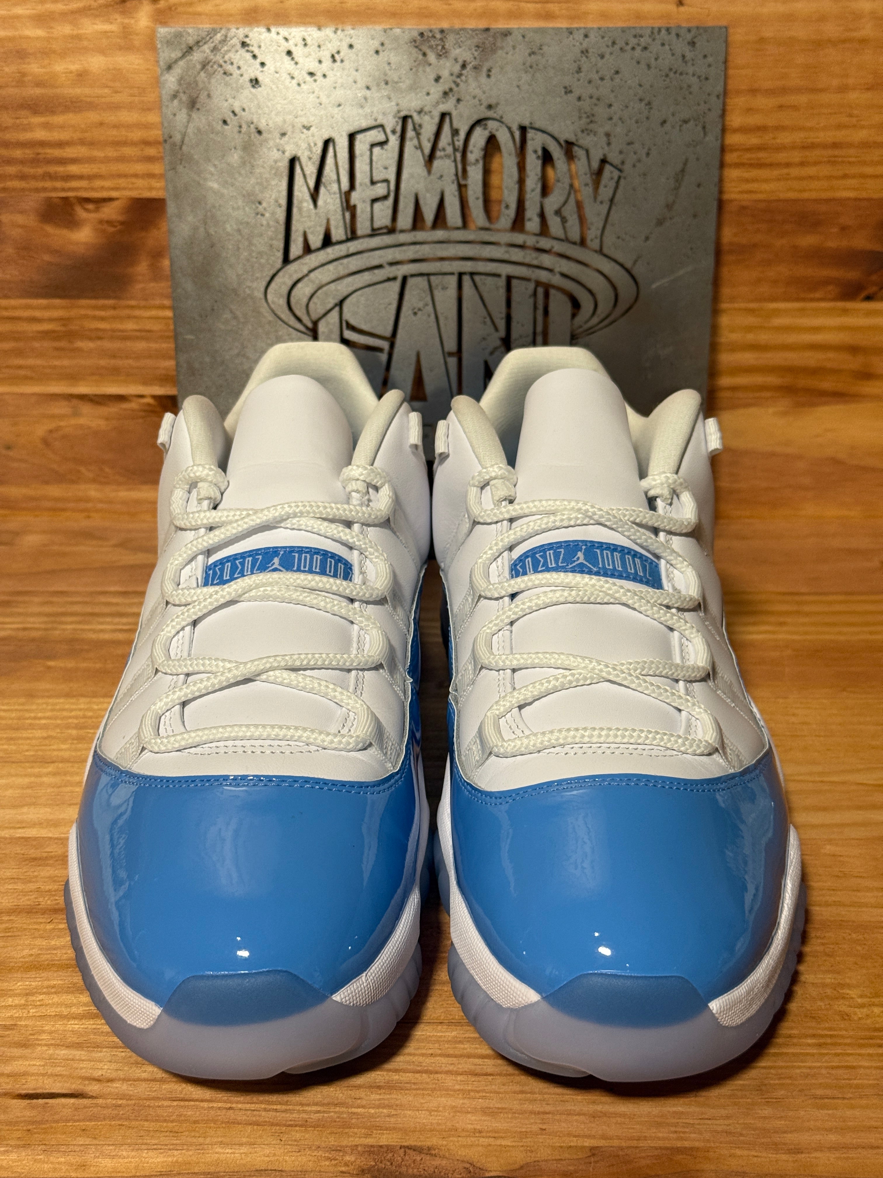Jordan 11 Retro Low University Blue (2026)