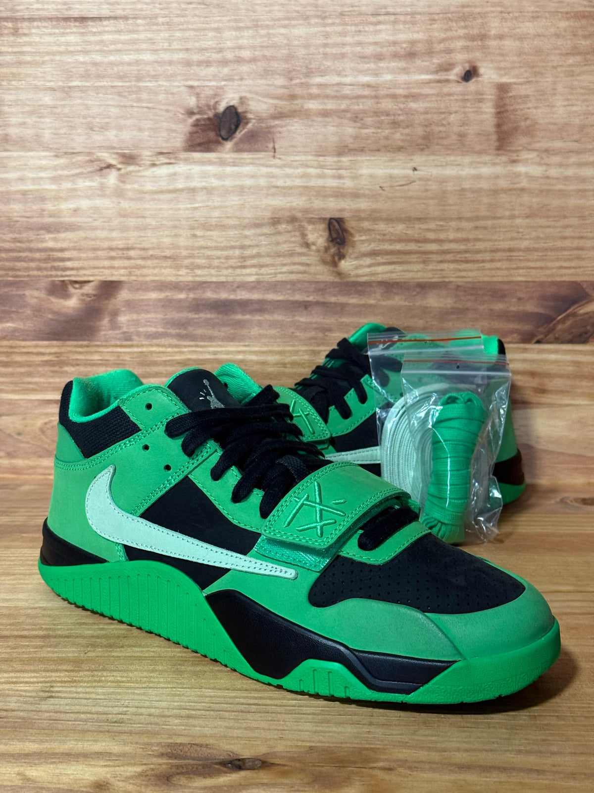 Jordan CJ1 T-Rexx Travis Scott Green Spark - Size 11