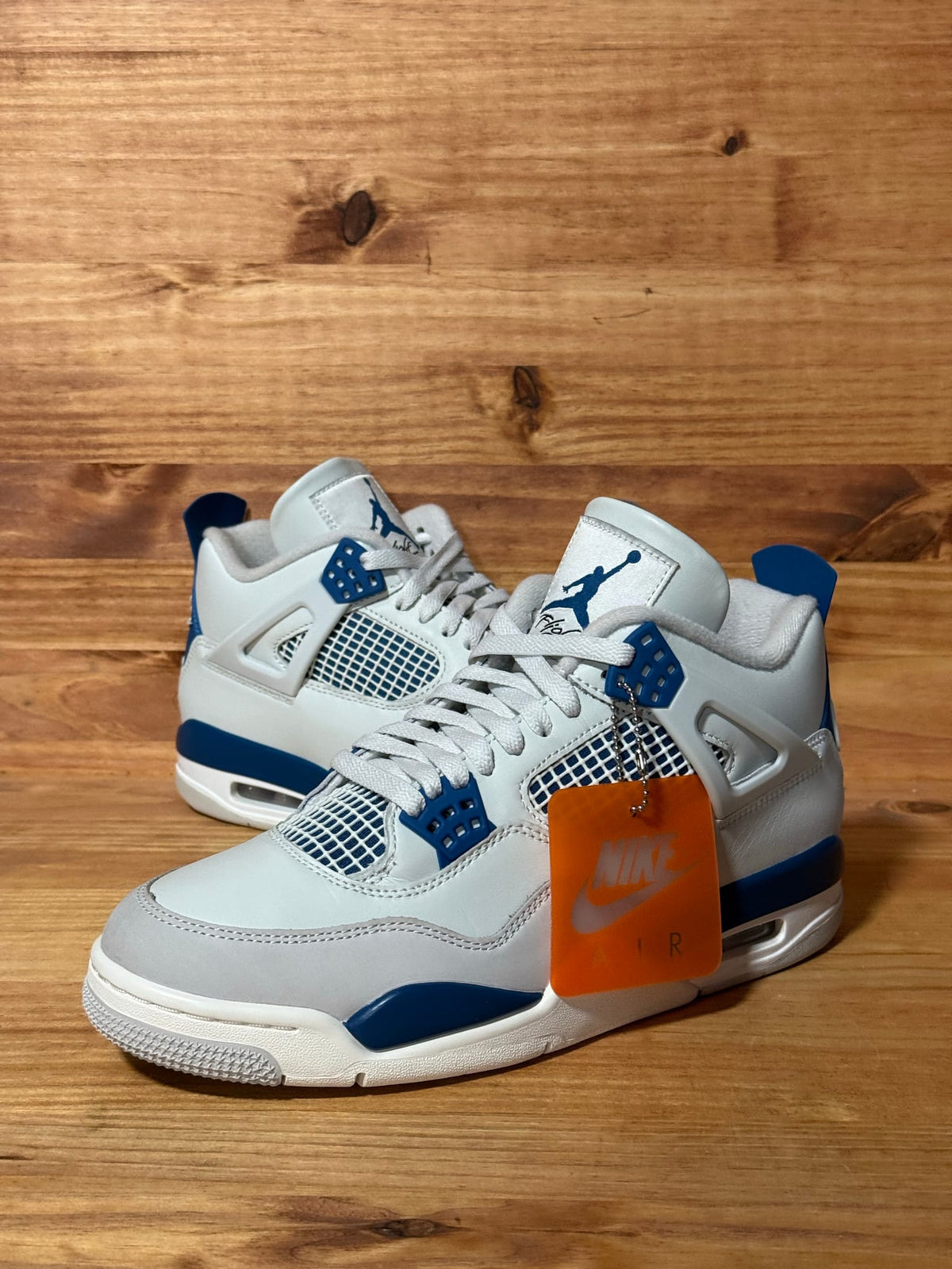 Jordan 4 Retro Military Blue (2024) - Size 9