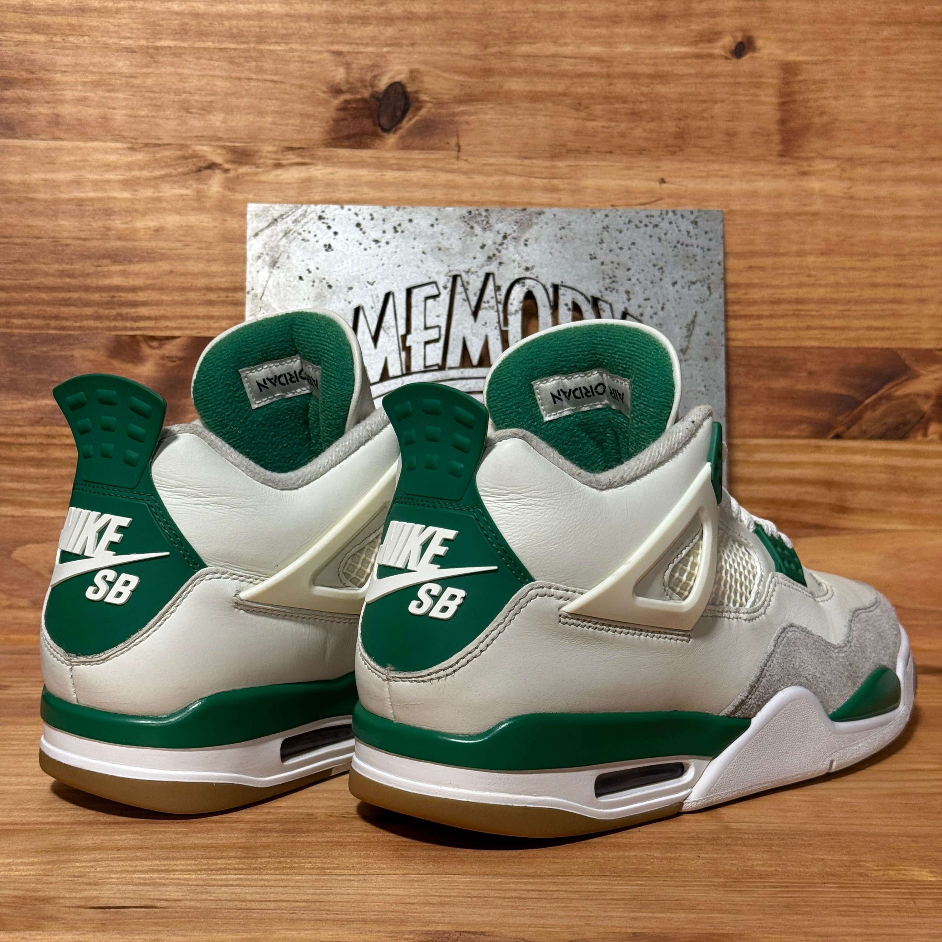 Jordan 4 Retro SB Pine Green