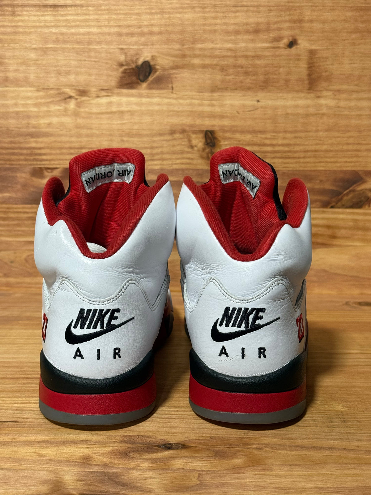 Jordan 5 Retro Fire Red Black Tongue (2025)