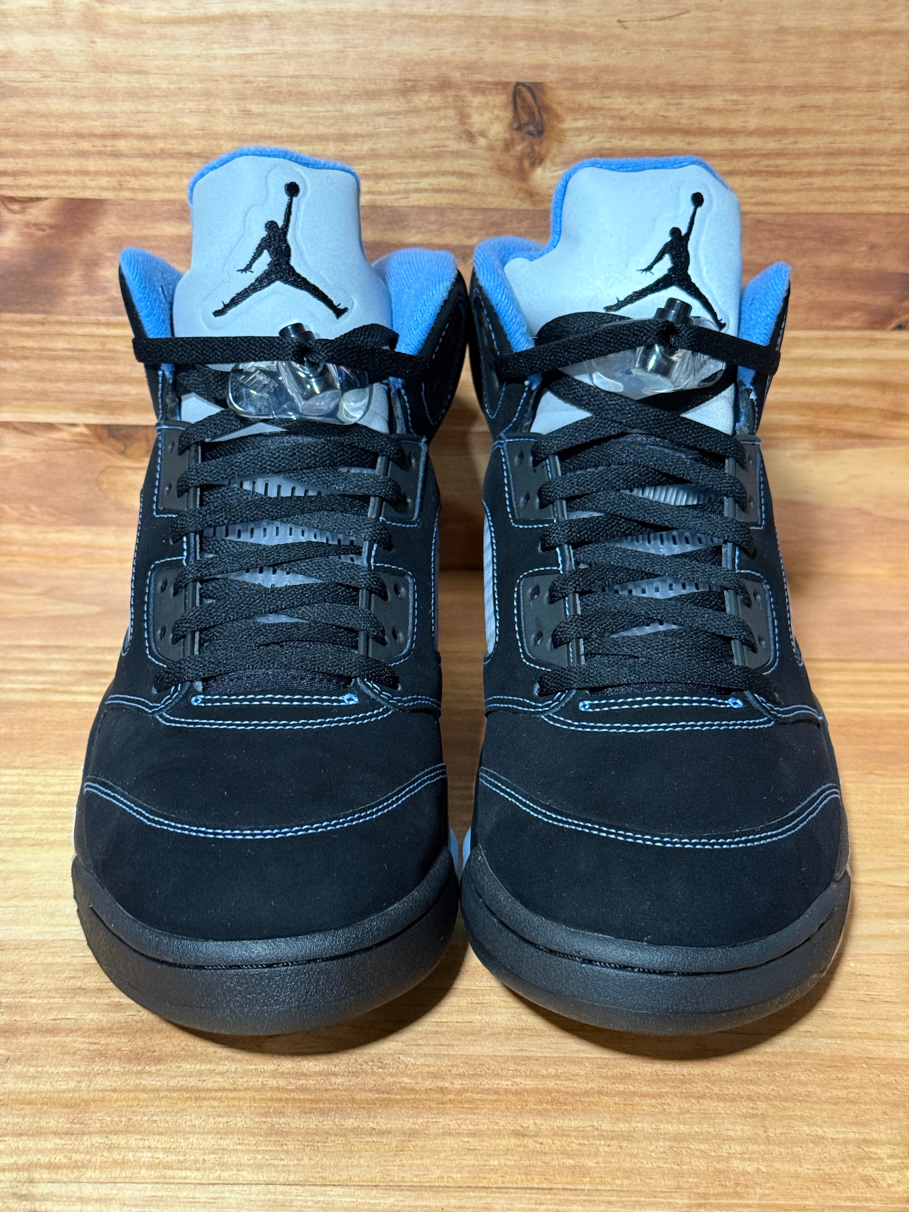 Jordan 5 Retro Black University Blue (2026)
