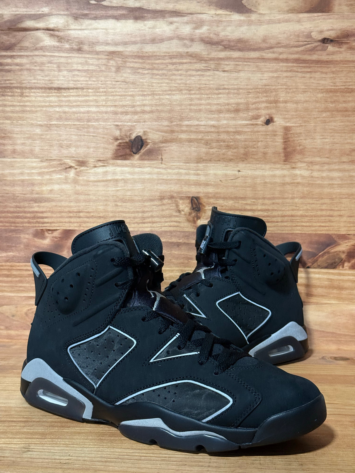 Jordan 6 Retro Cap and Gown