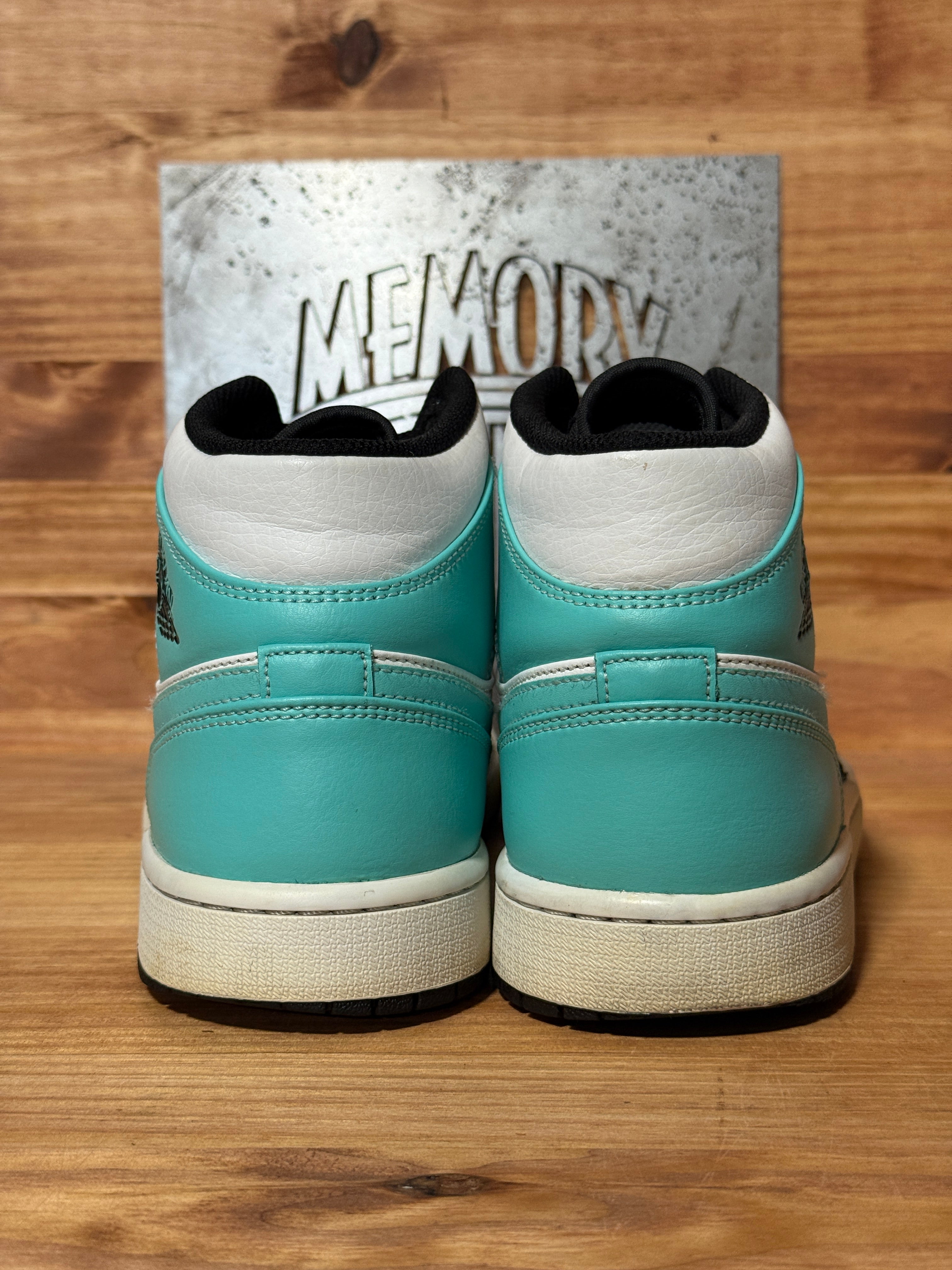 Jordan 1 Mid Tropical Twist Igloo