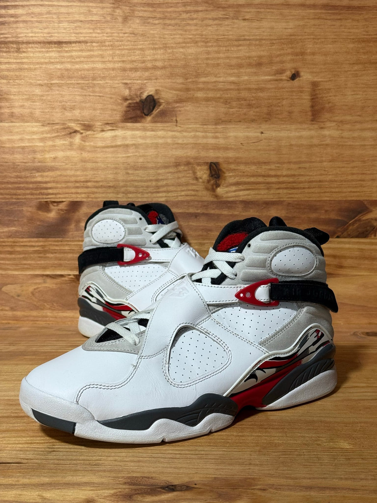 Jordan 8 Retro White True Red (2025) - Size 9
