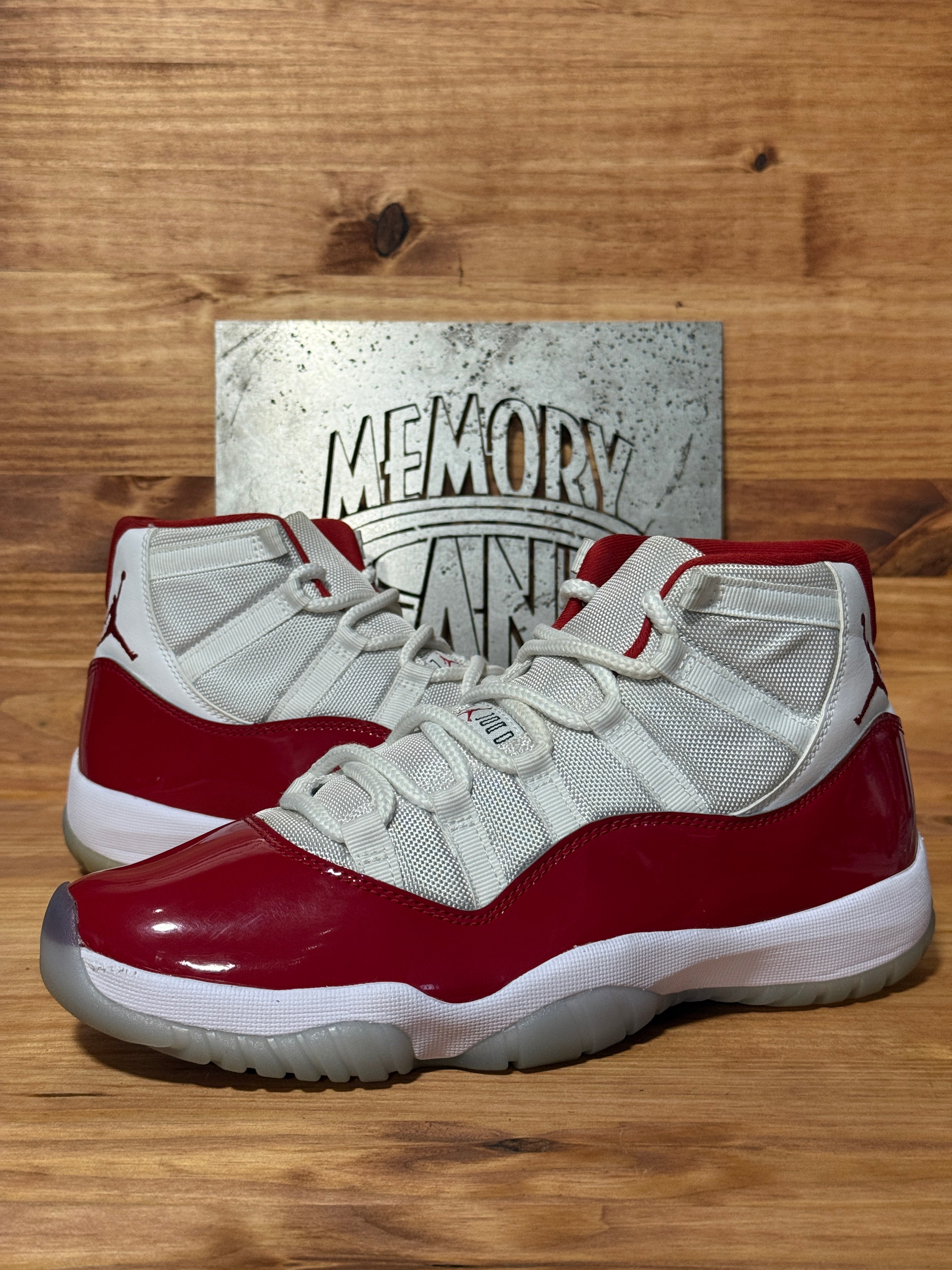 Jordan 11 Retro Cherry (2022)