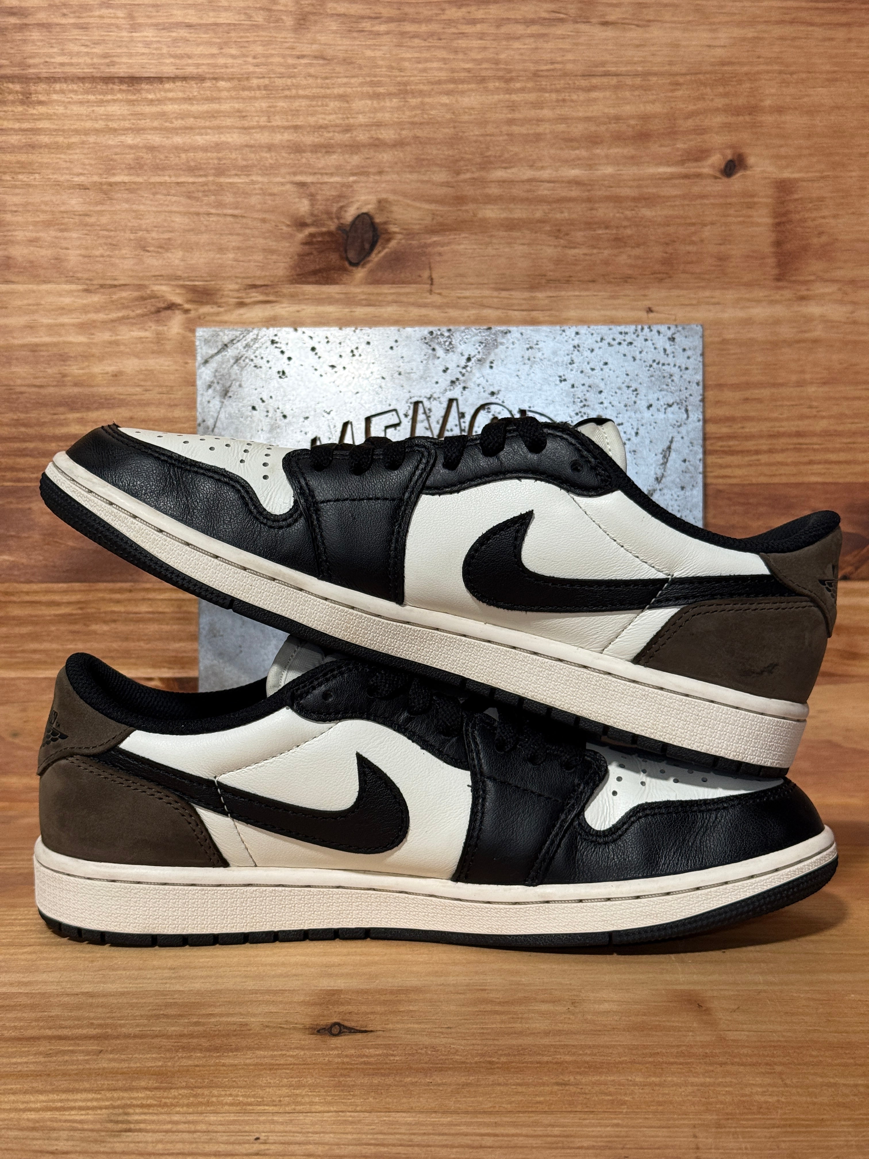 Jordan 1 Retro Low OG Mocha