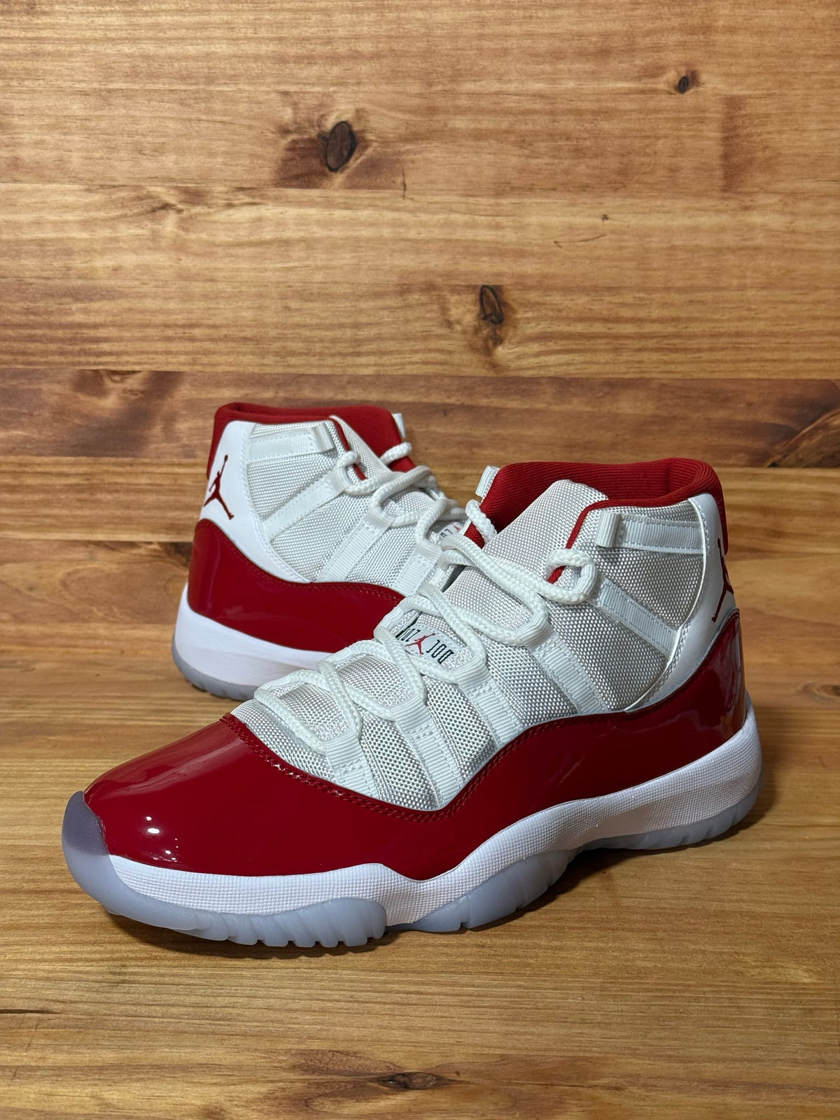 Jordan 11 Retro Cherry (2022) - Size 8.5