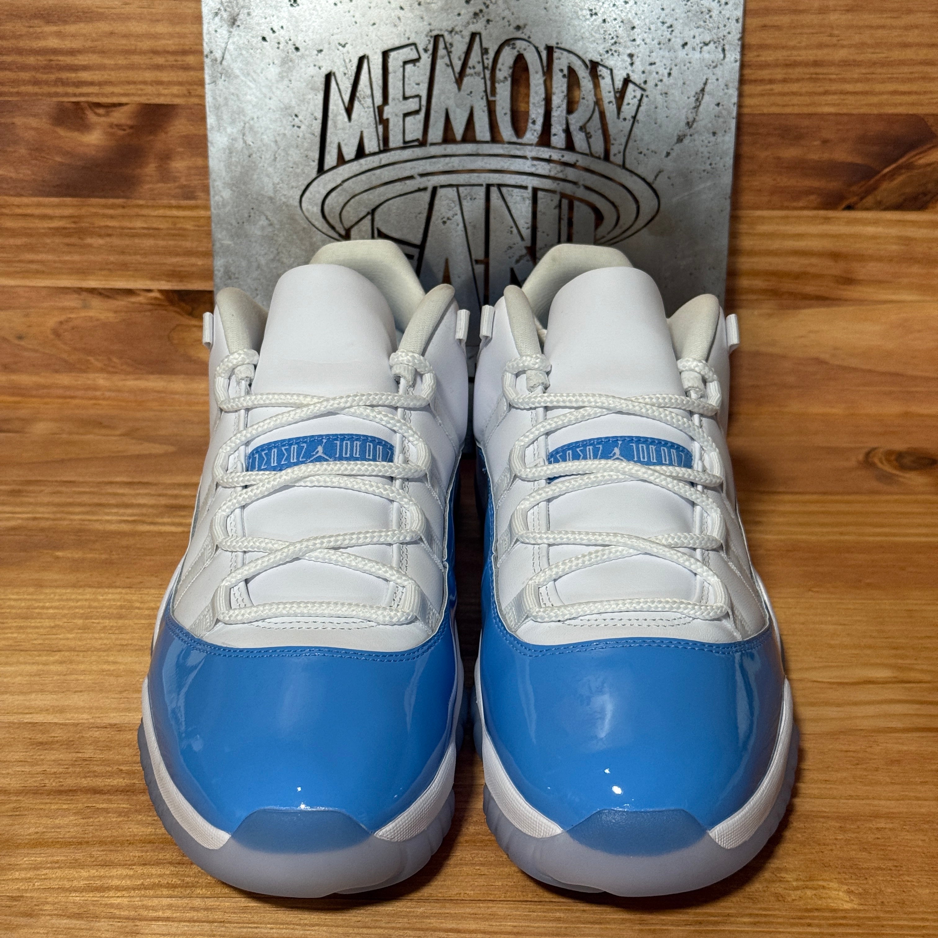 Jordan 11 Retro Low University Blue (2026)