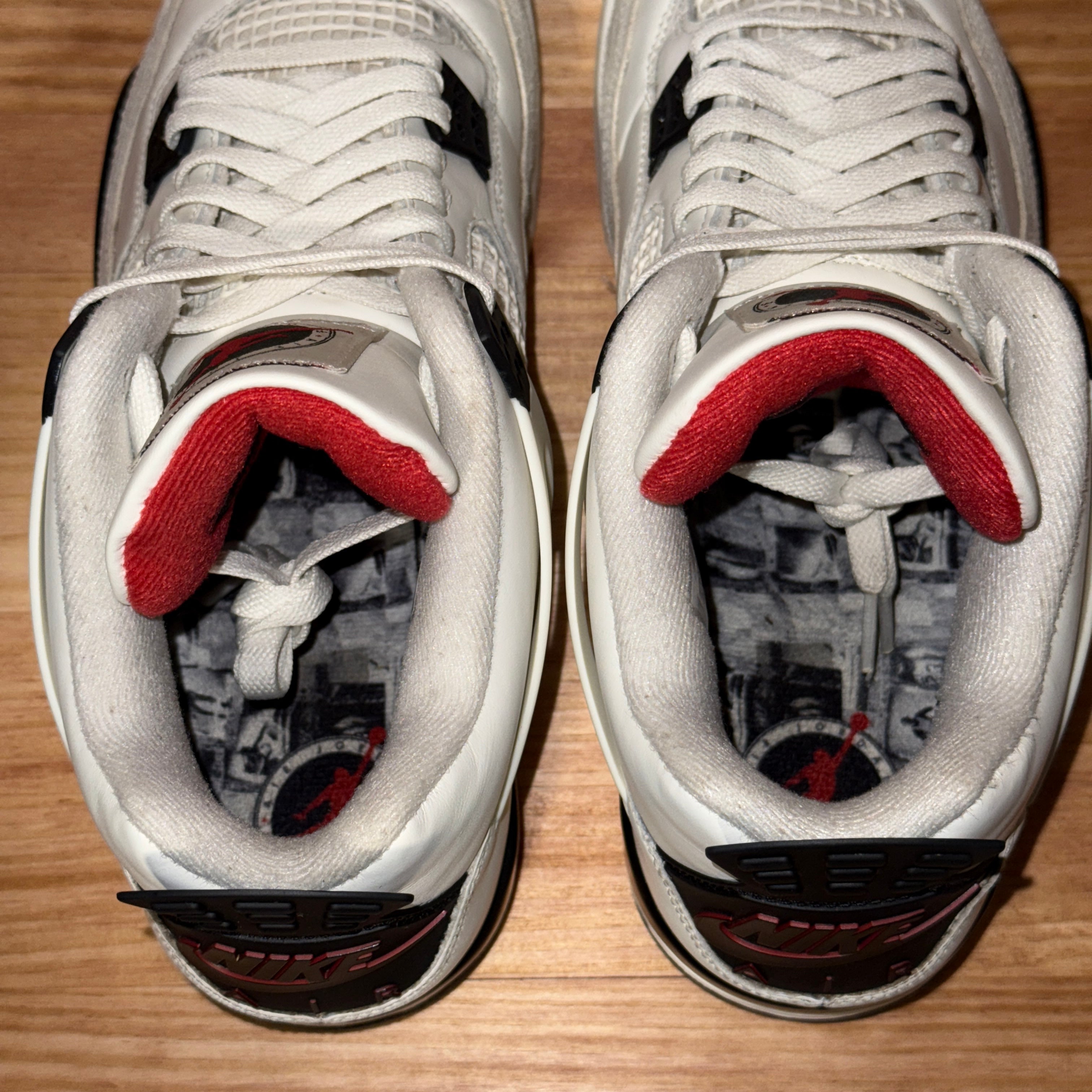Jordan 4 Retro OG Flight Club