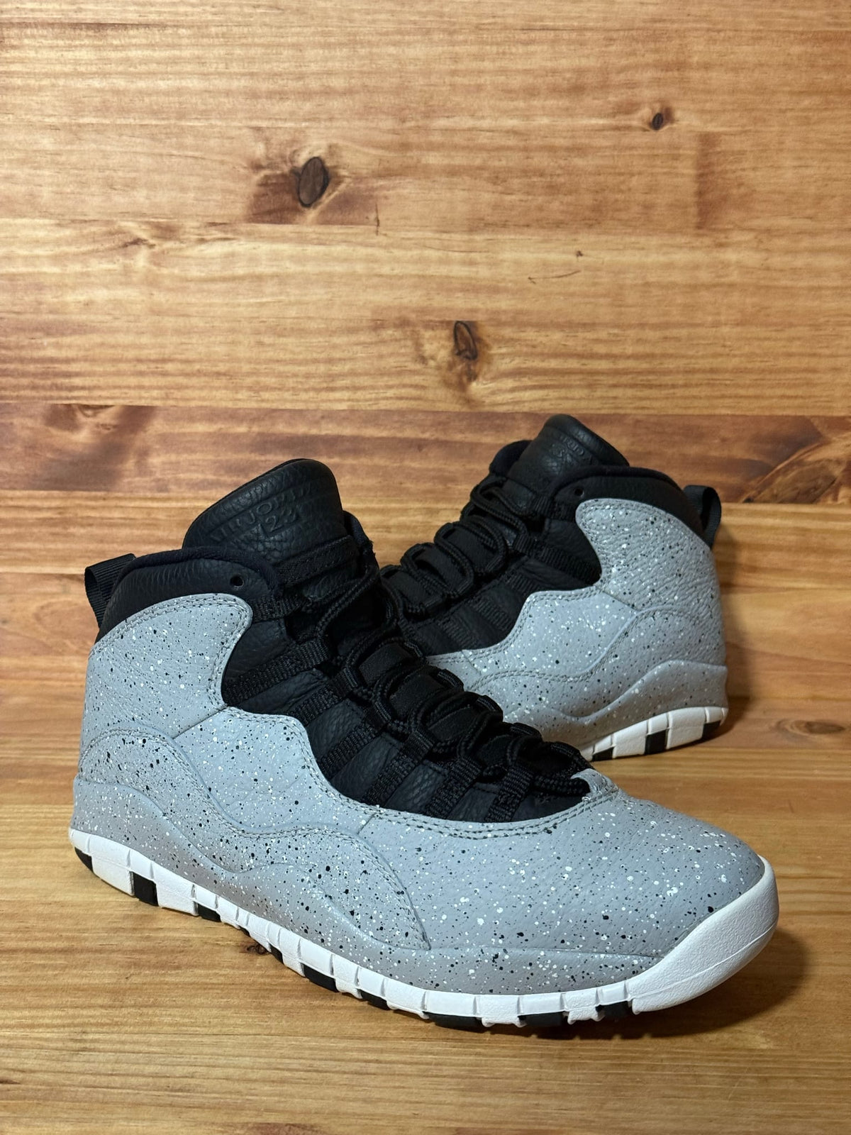 Jordan 10 Retro Light Smoke Grey - Size 9.5