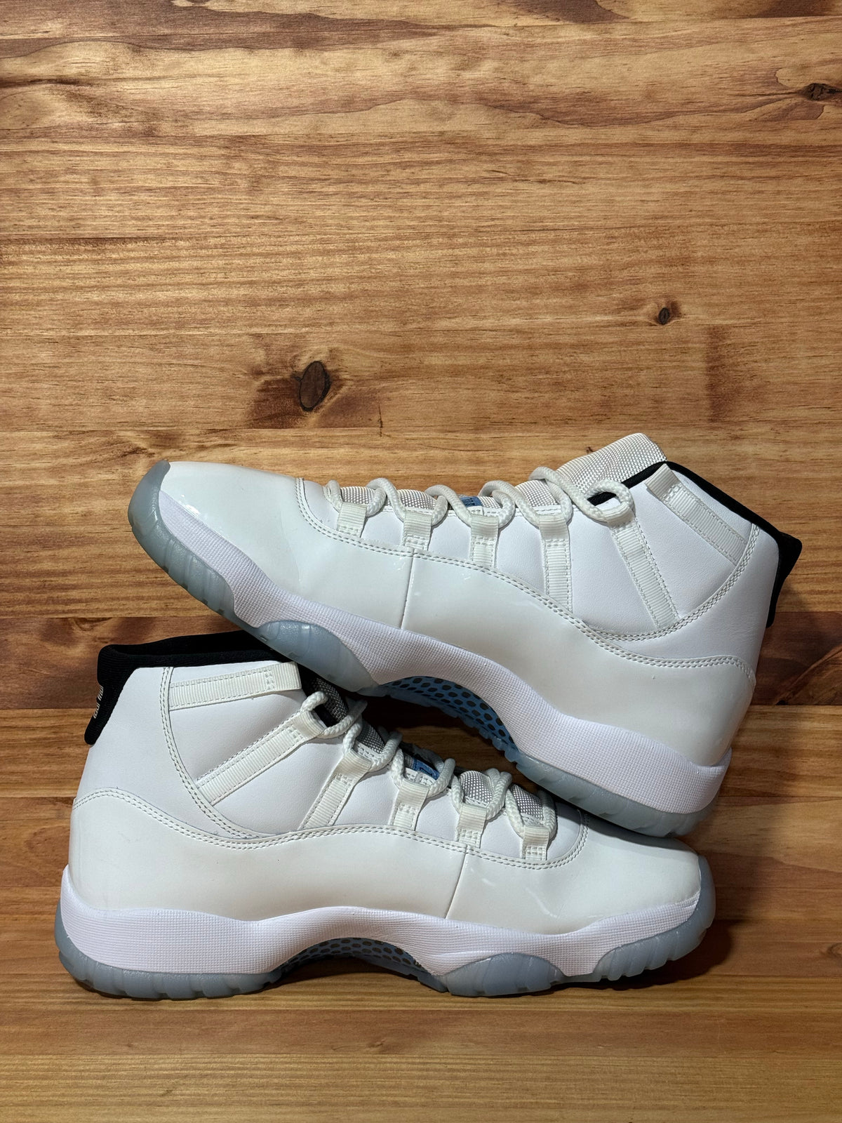 Jordan 11 Retro Legend Blue (2024)