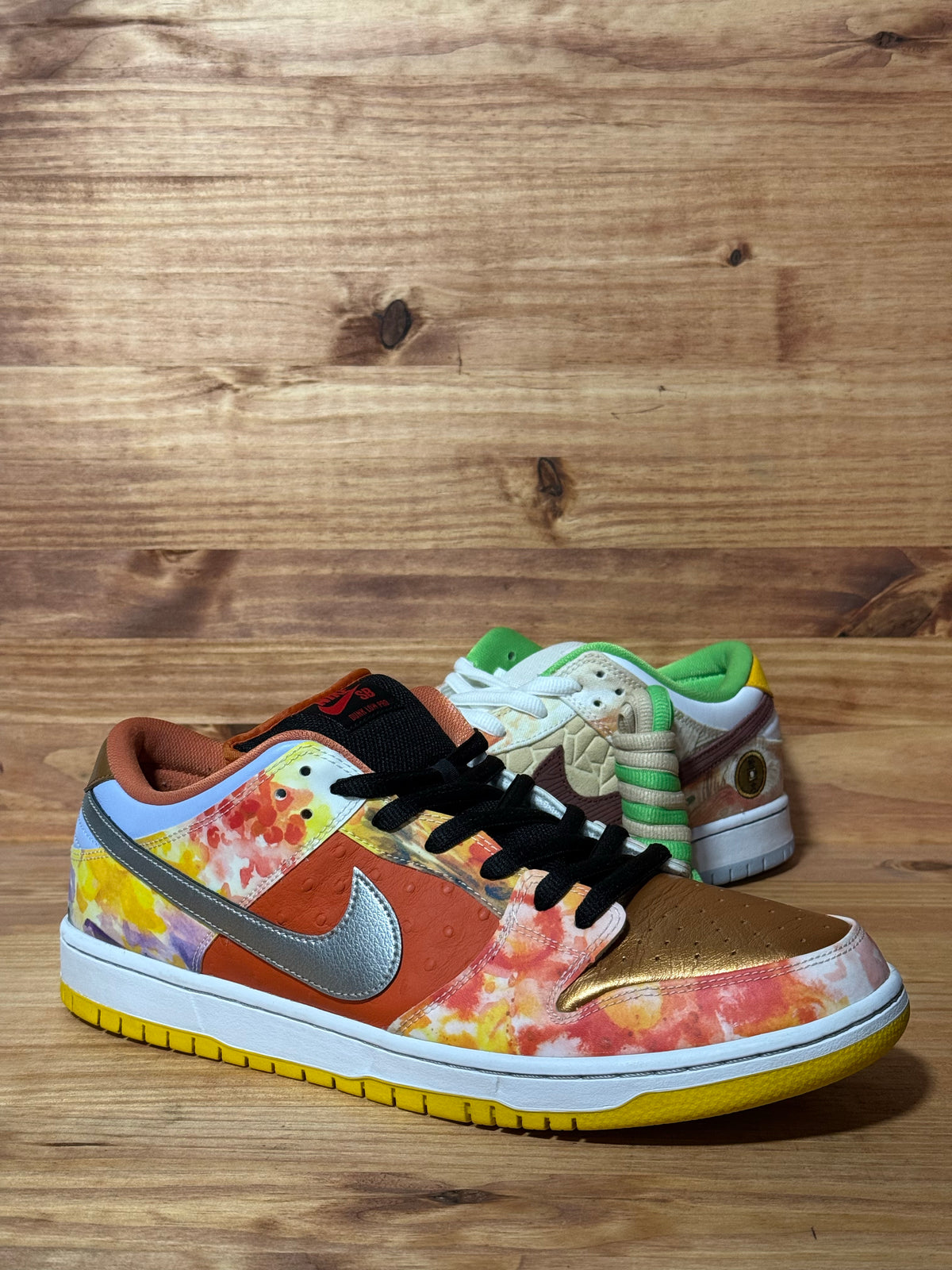 Nike SB Dunk Low Street Hawker (2021)