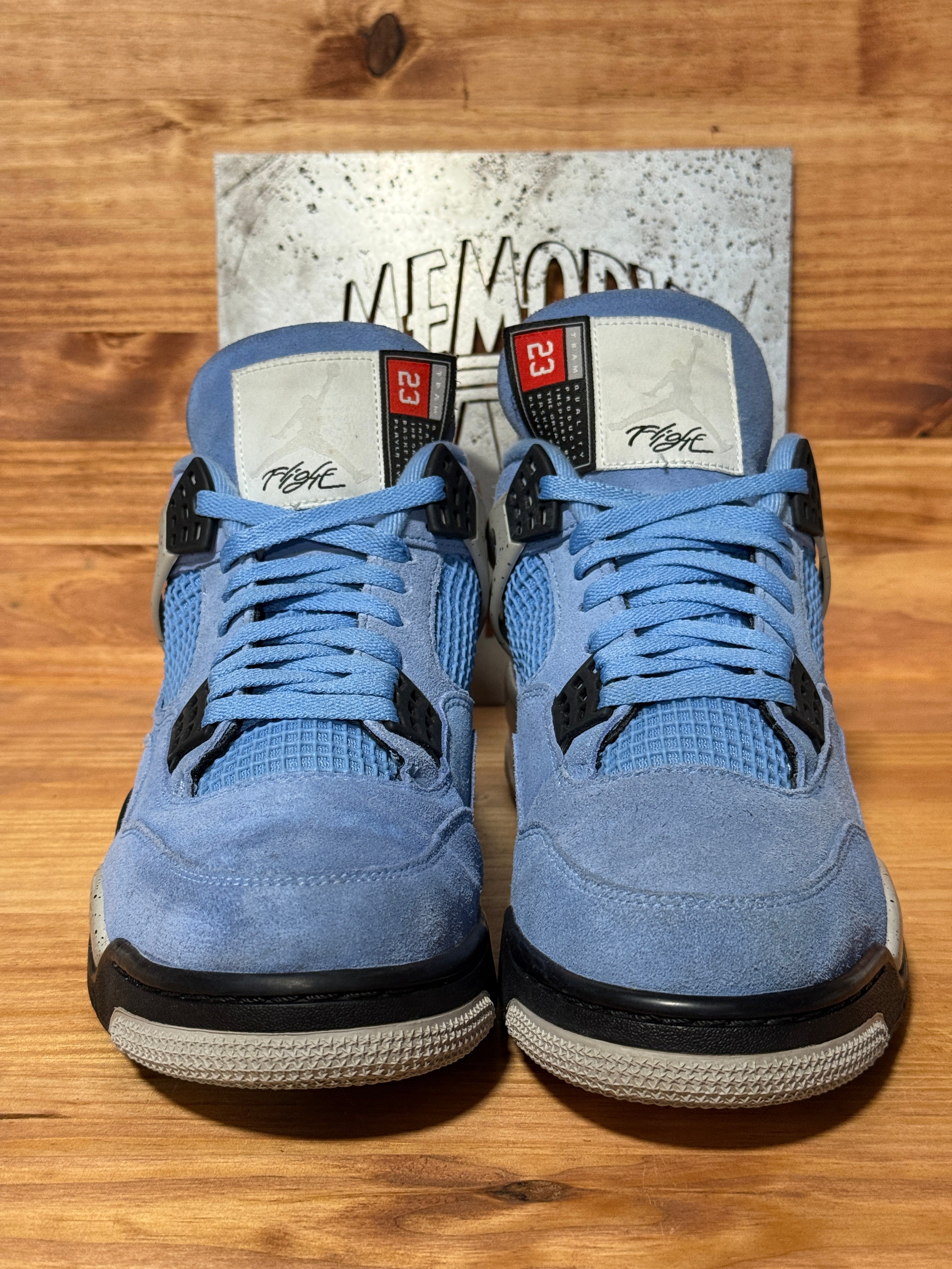 Jordan 4 Retro University Blue
