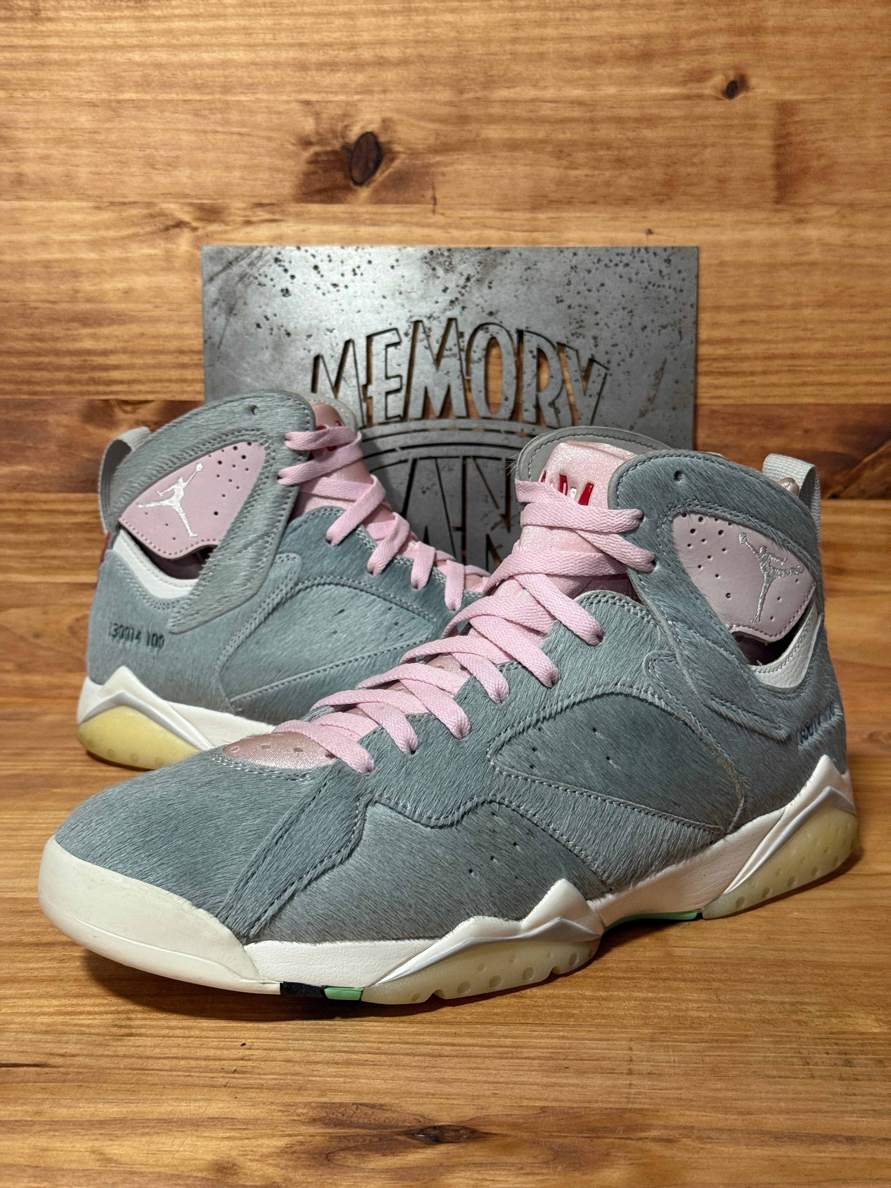 Jordan 7 Retro Neutral Grey