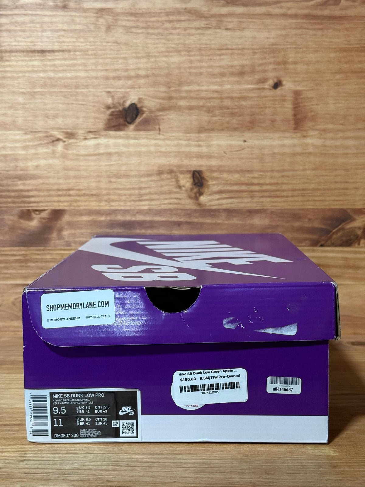 Nike SB Dunk Low Green Apple - Size 9.5