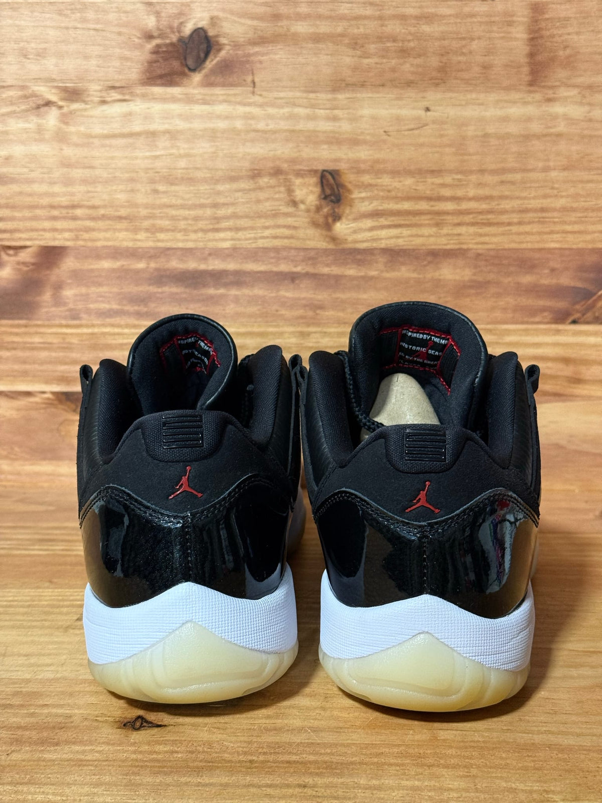 Jordan 11 Retro Low 72-10 - Size 11
