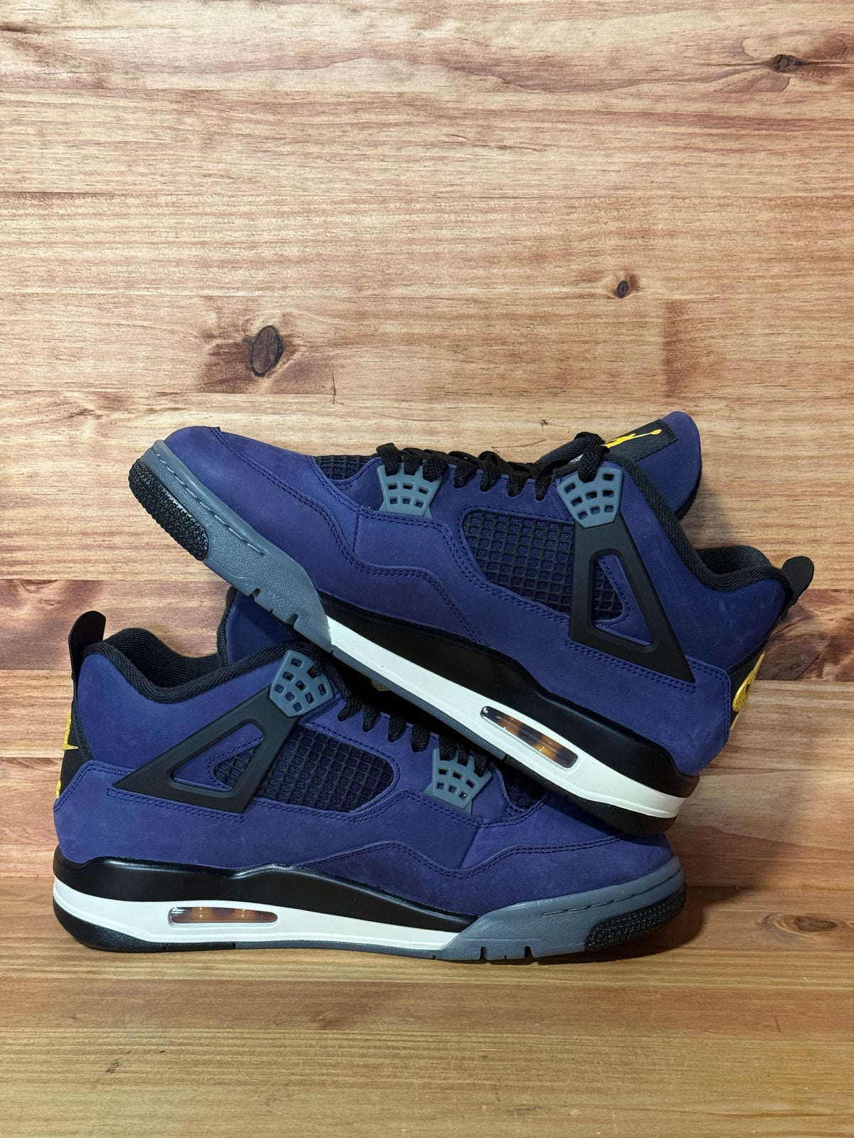 Jordan 4 Retro Lakers - Size 10