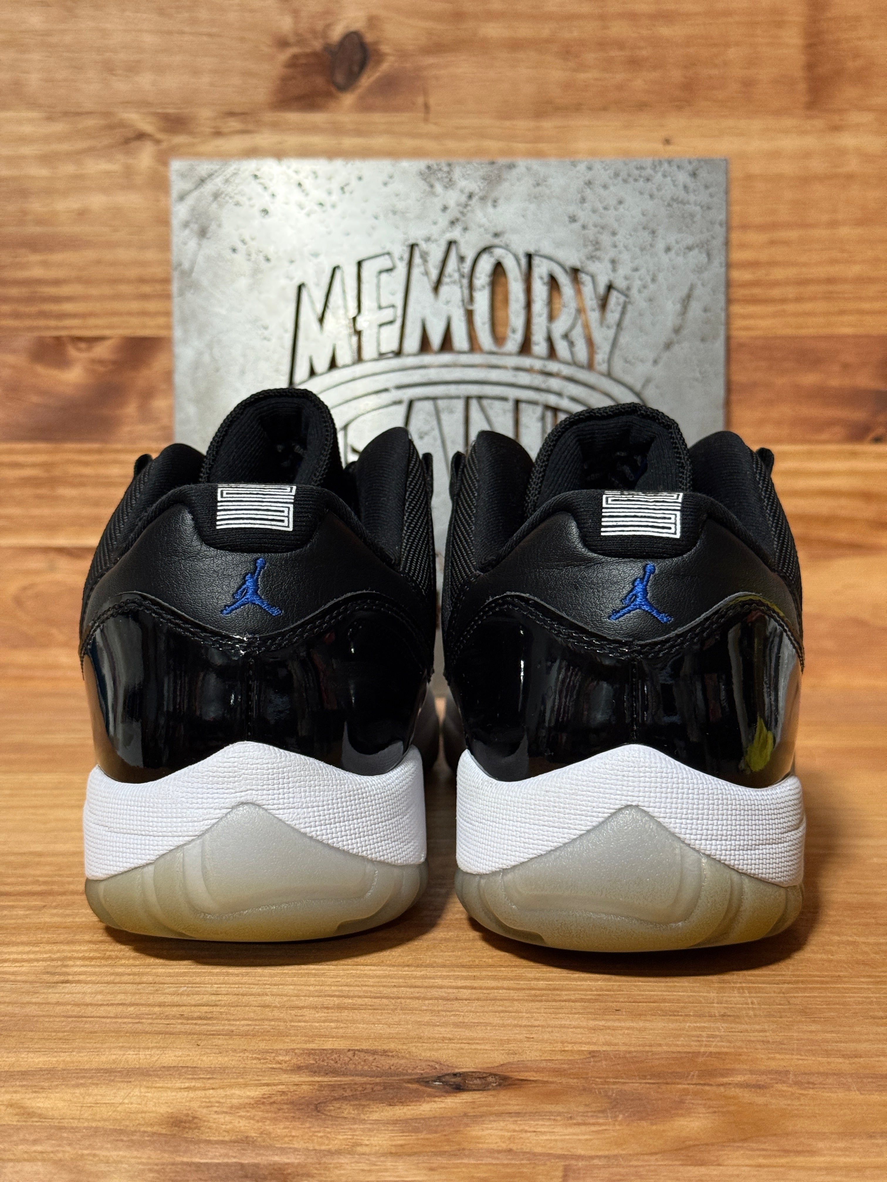 Jordan 11 Retro Low Space Jam