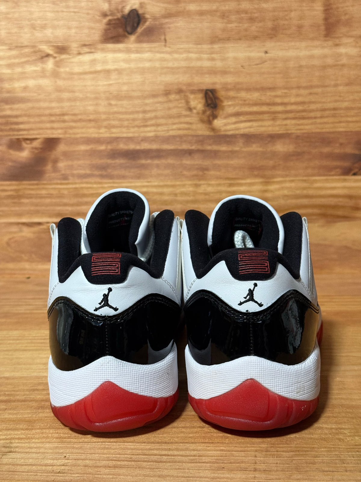 Jordan 11 Retro Low Concord Bred
