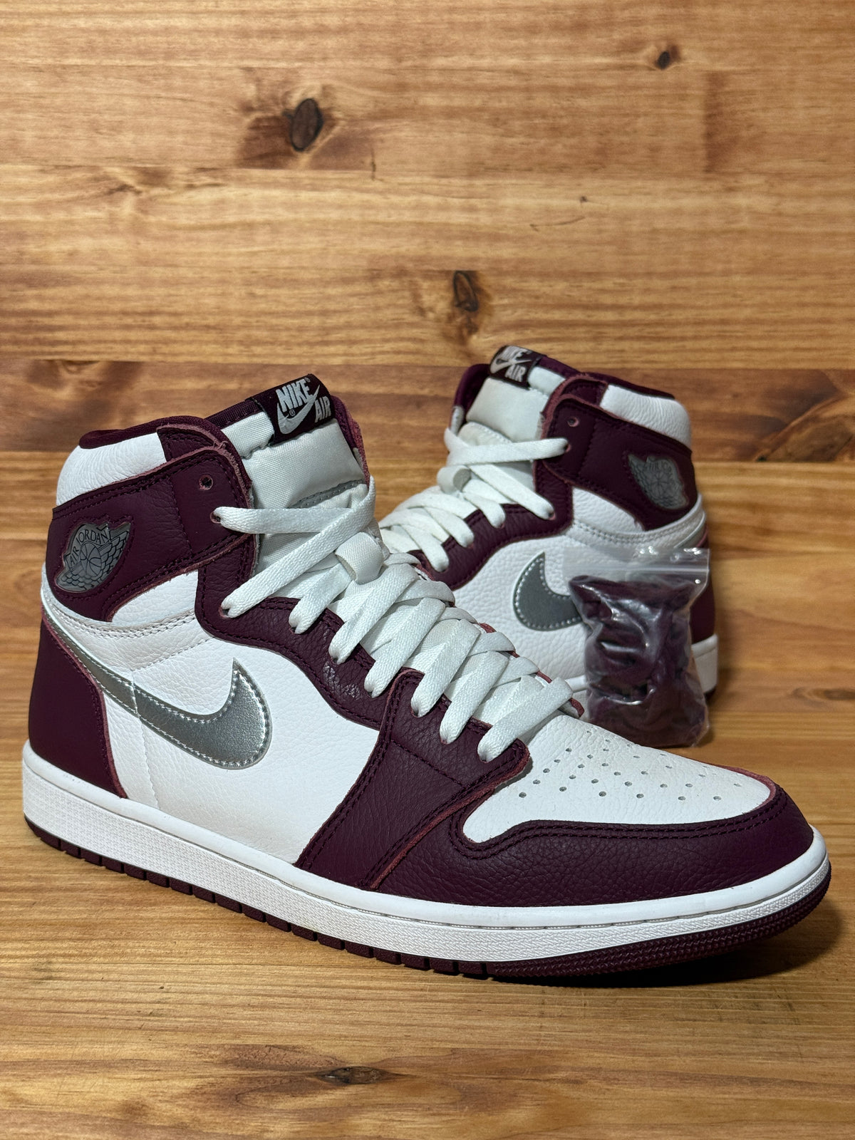 Jordan 1 Retro High OG Bordeaux