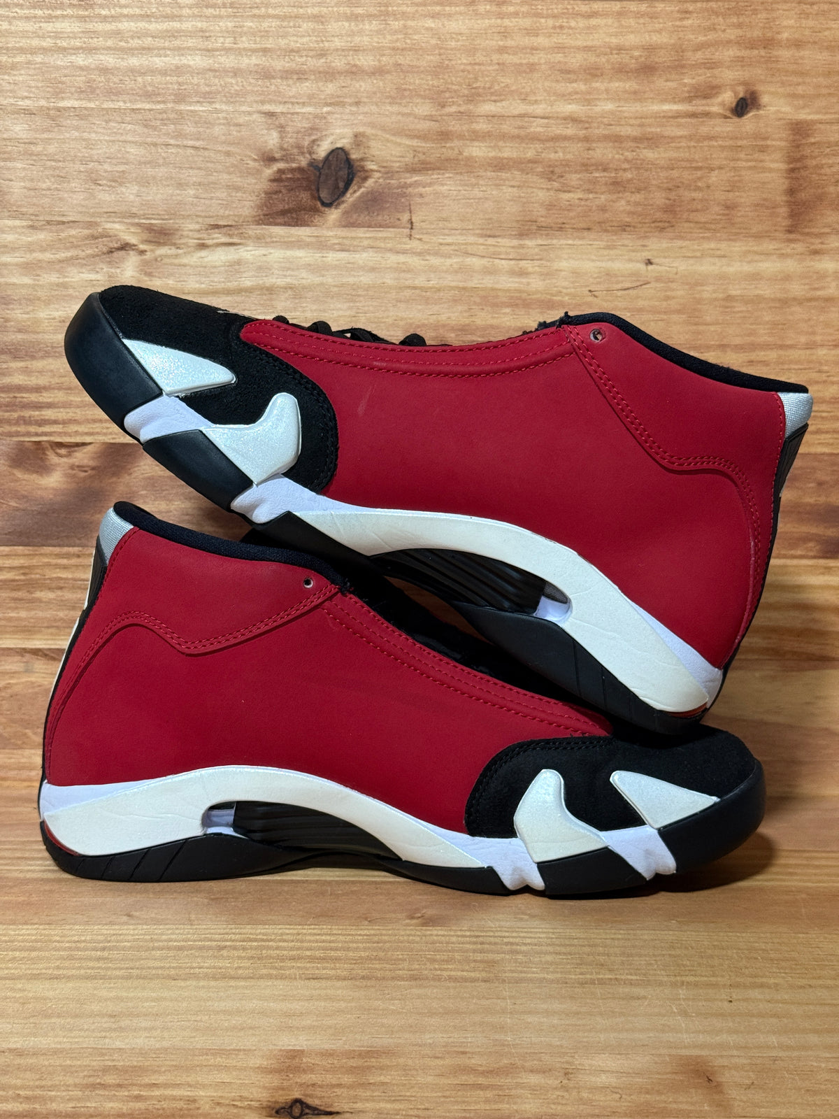 Jordan 14 Retro Gym Red Toro