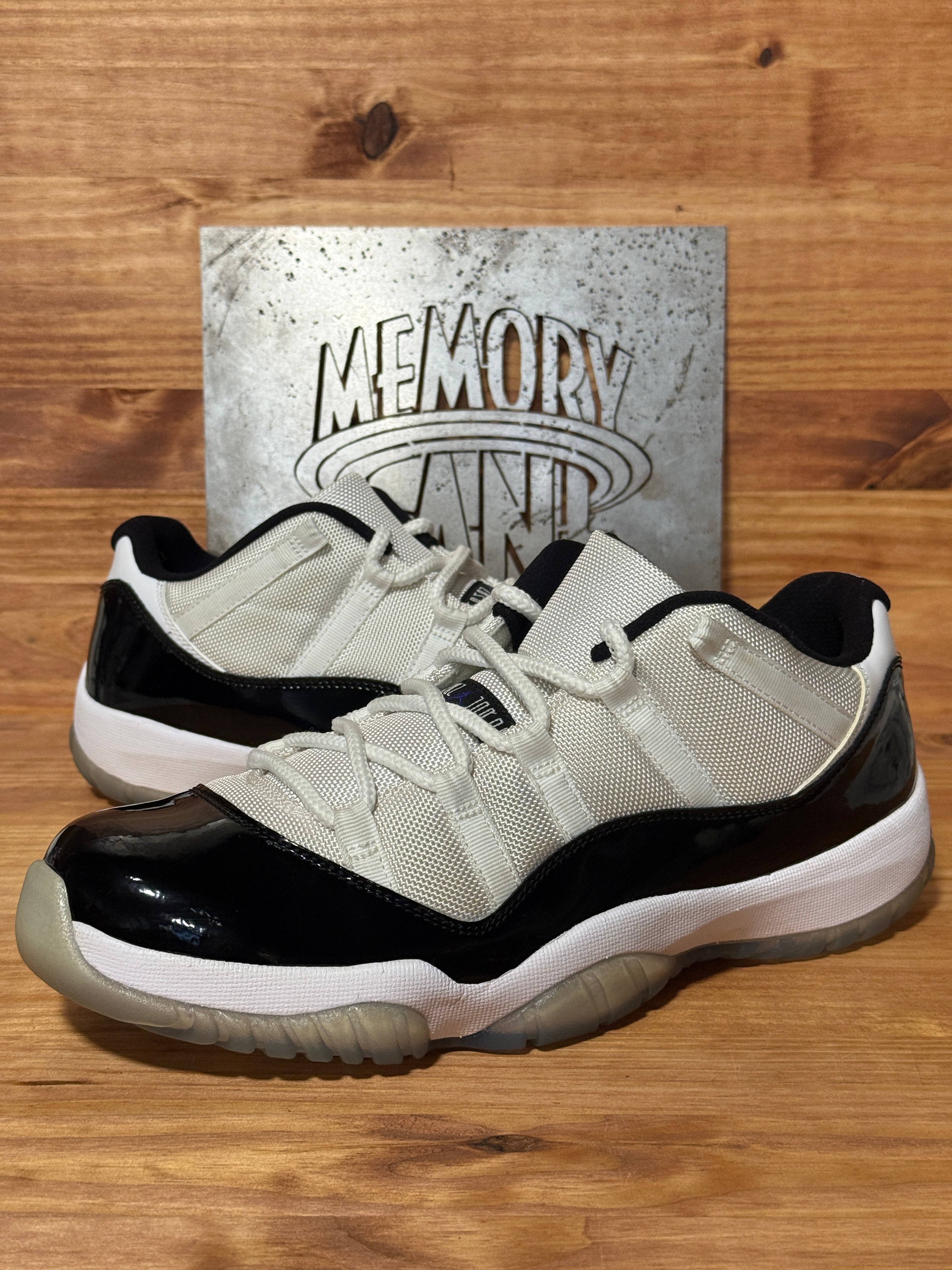 Jordan 11 Retro Low Concord
