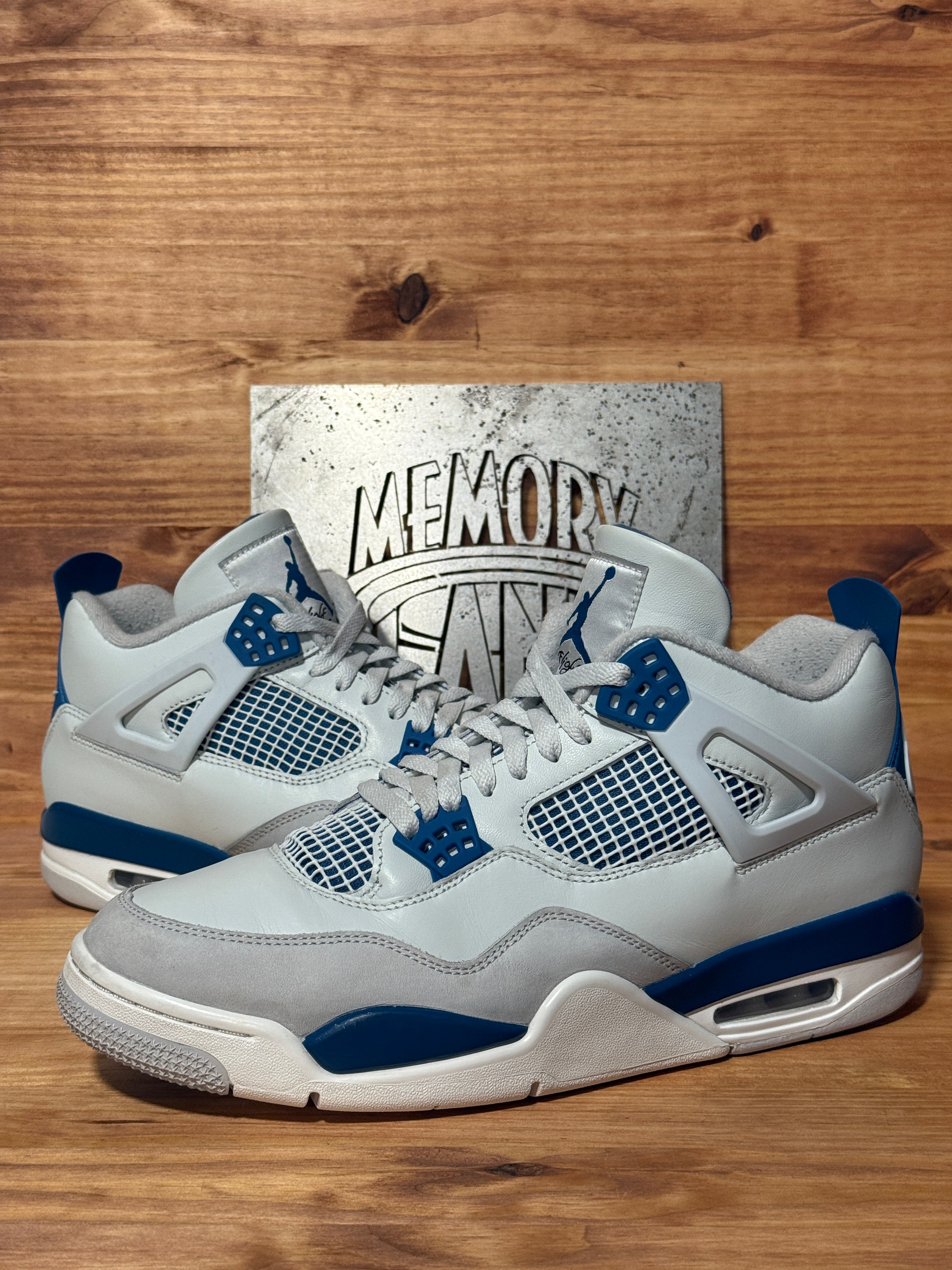 Jordan 4 Retro Military Blue (2024)
