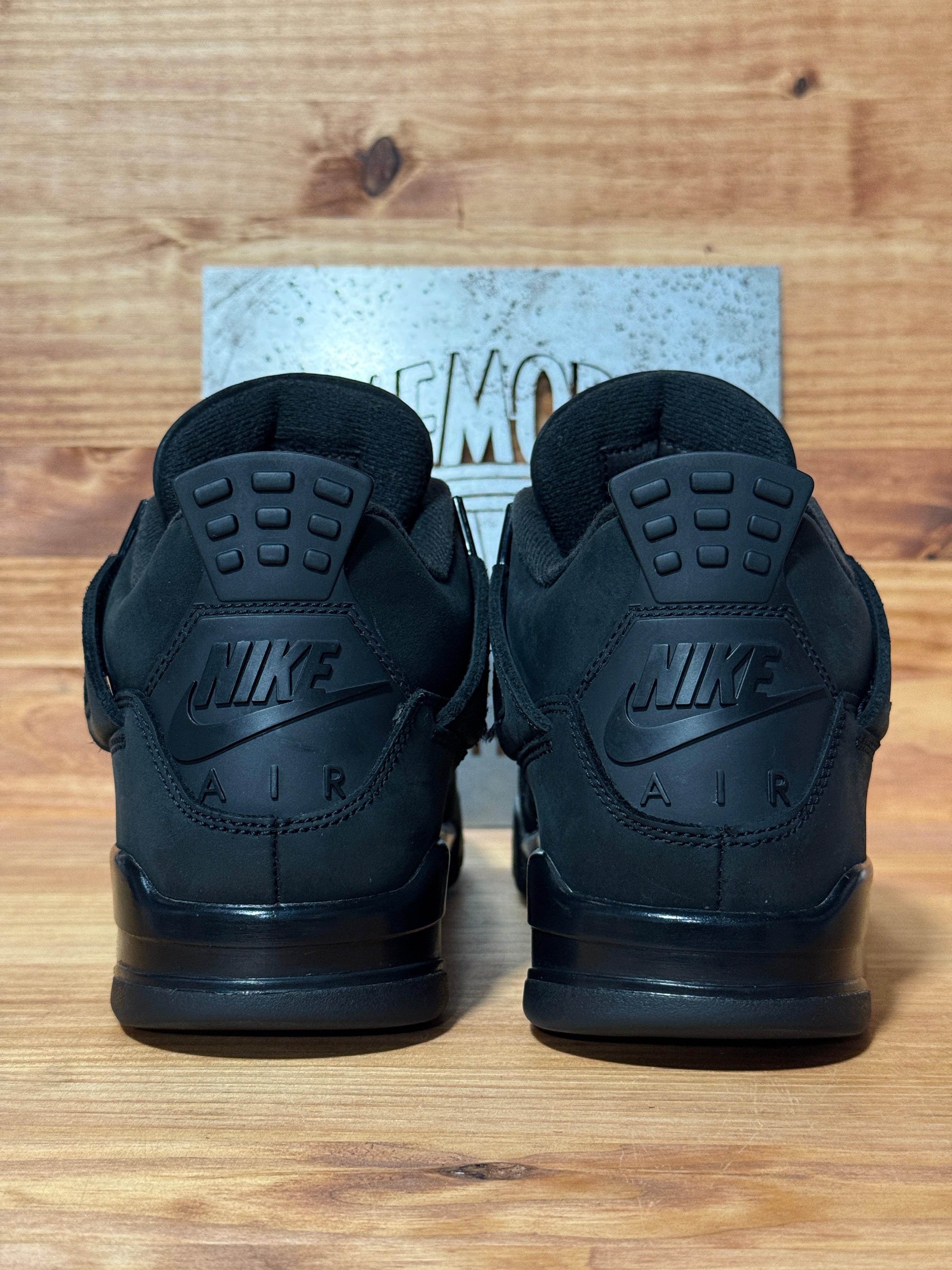 Jordan 4 Retro Black Cat (2025)