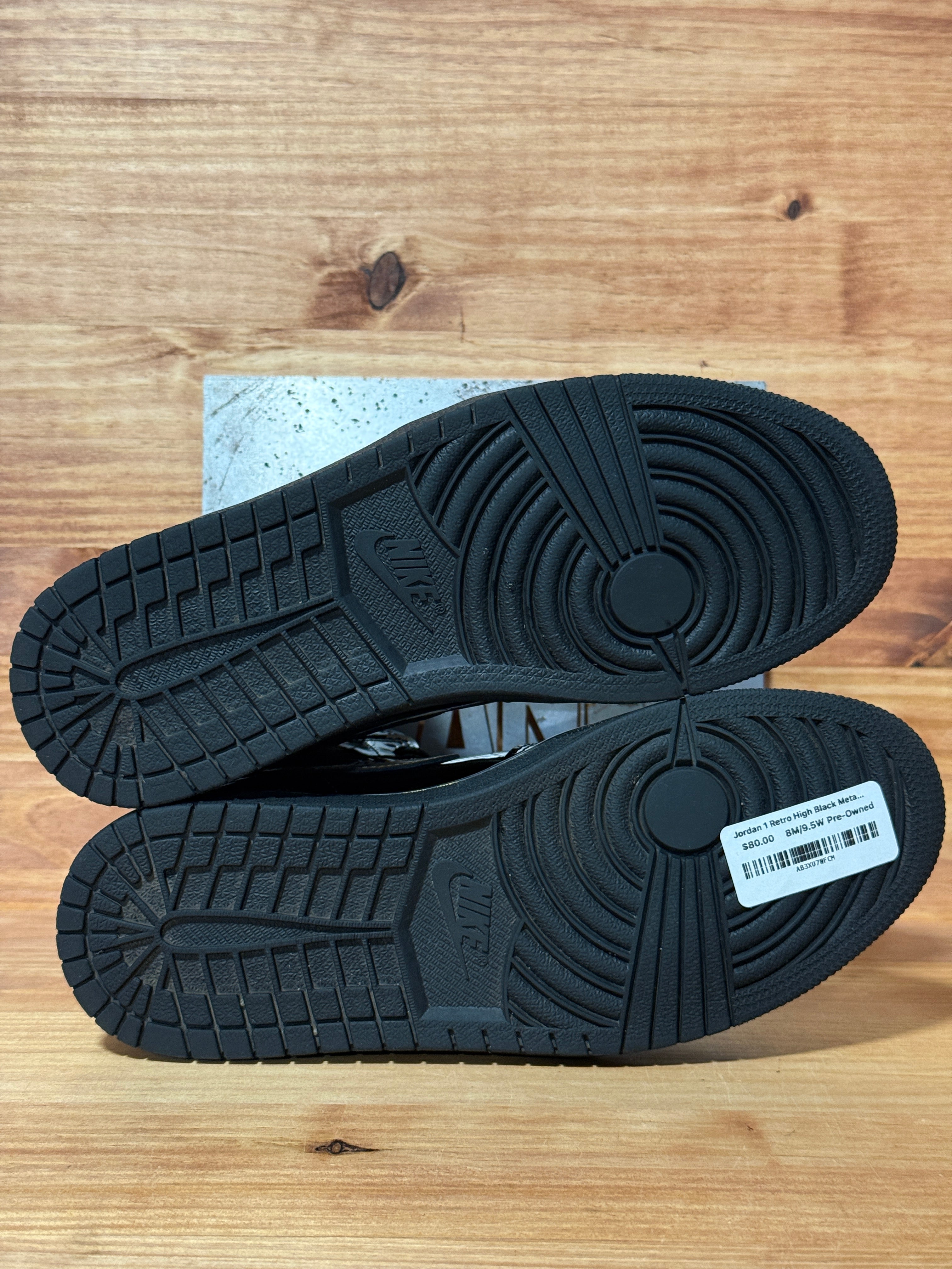 Jordan 1 Retro High Black Metallic Gold (2020)
