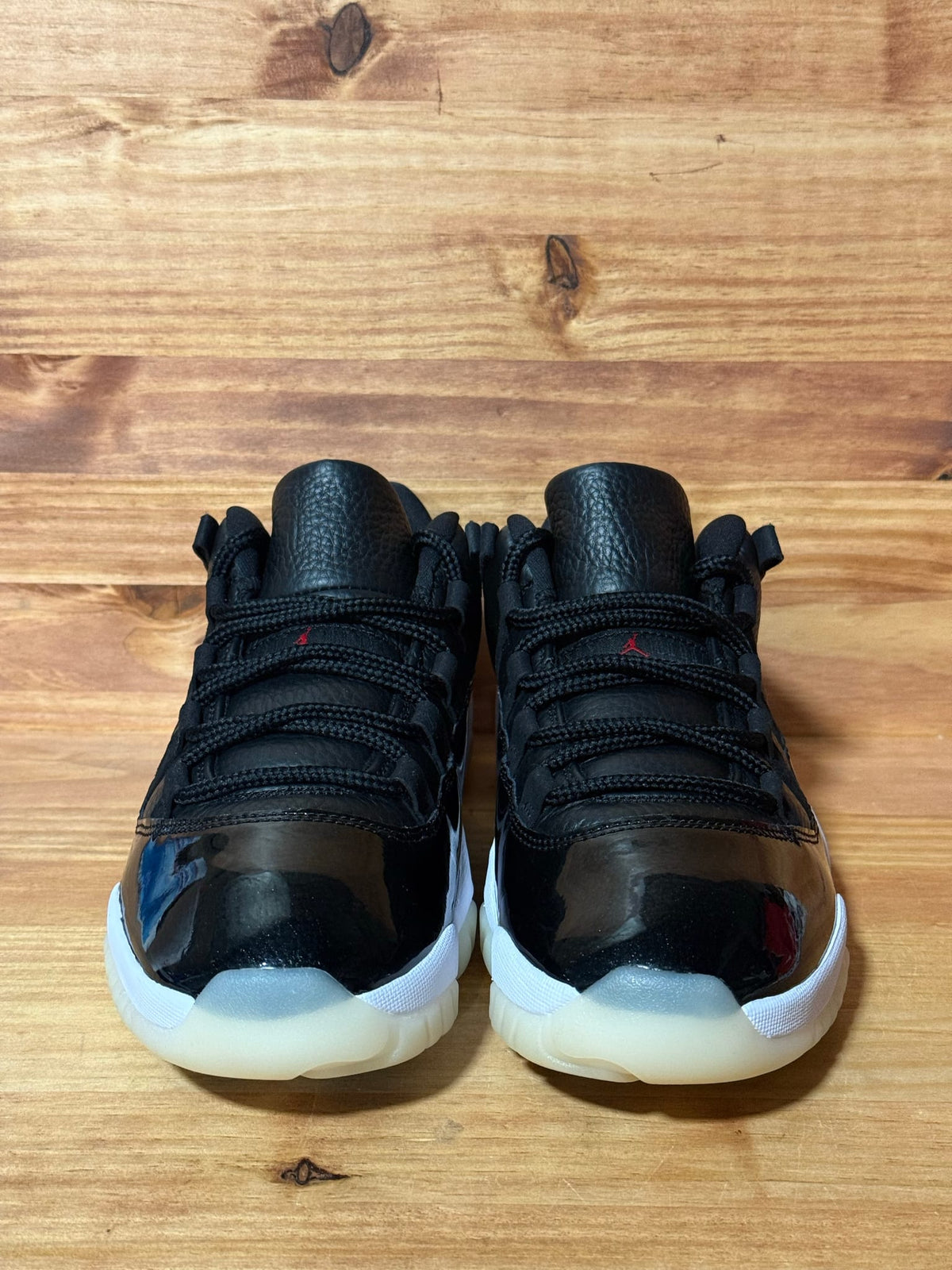 Jordan 11 Retro Low 72-10 - Size 9.5