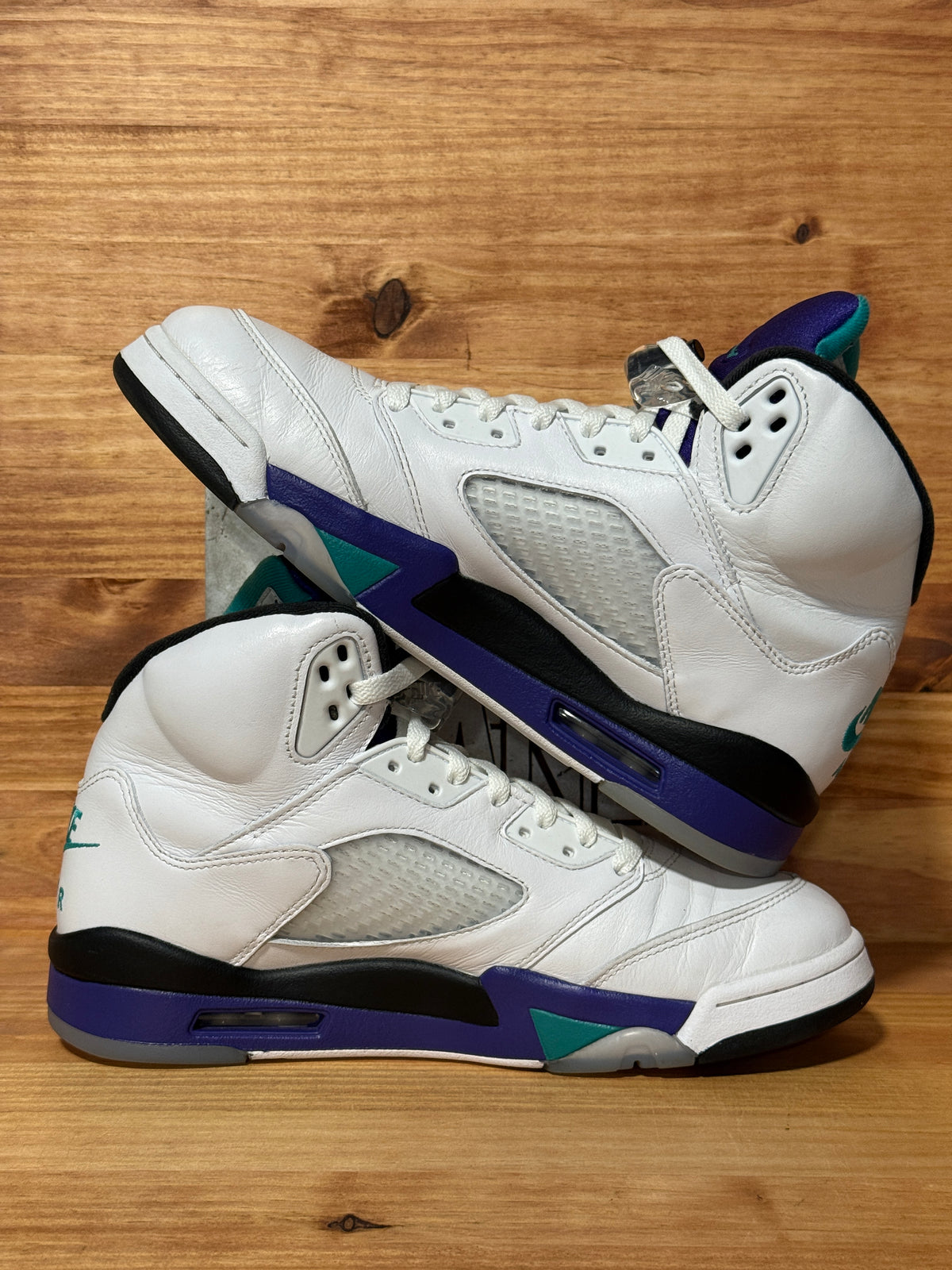 Jordan 5 Retro Grape (2025)
