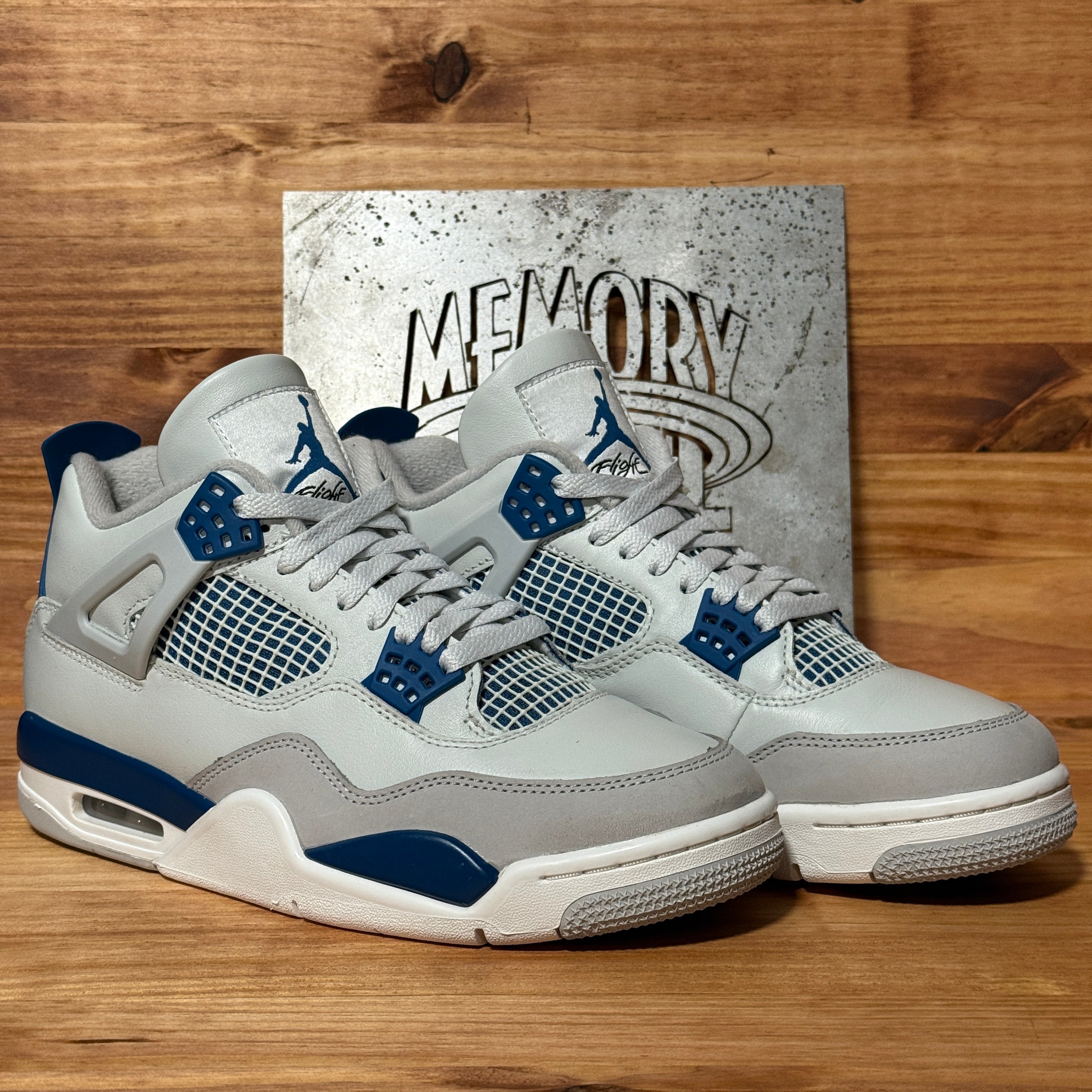Jordan 4 Retro Military Blue (2024)