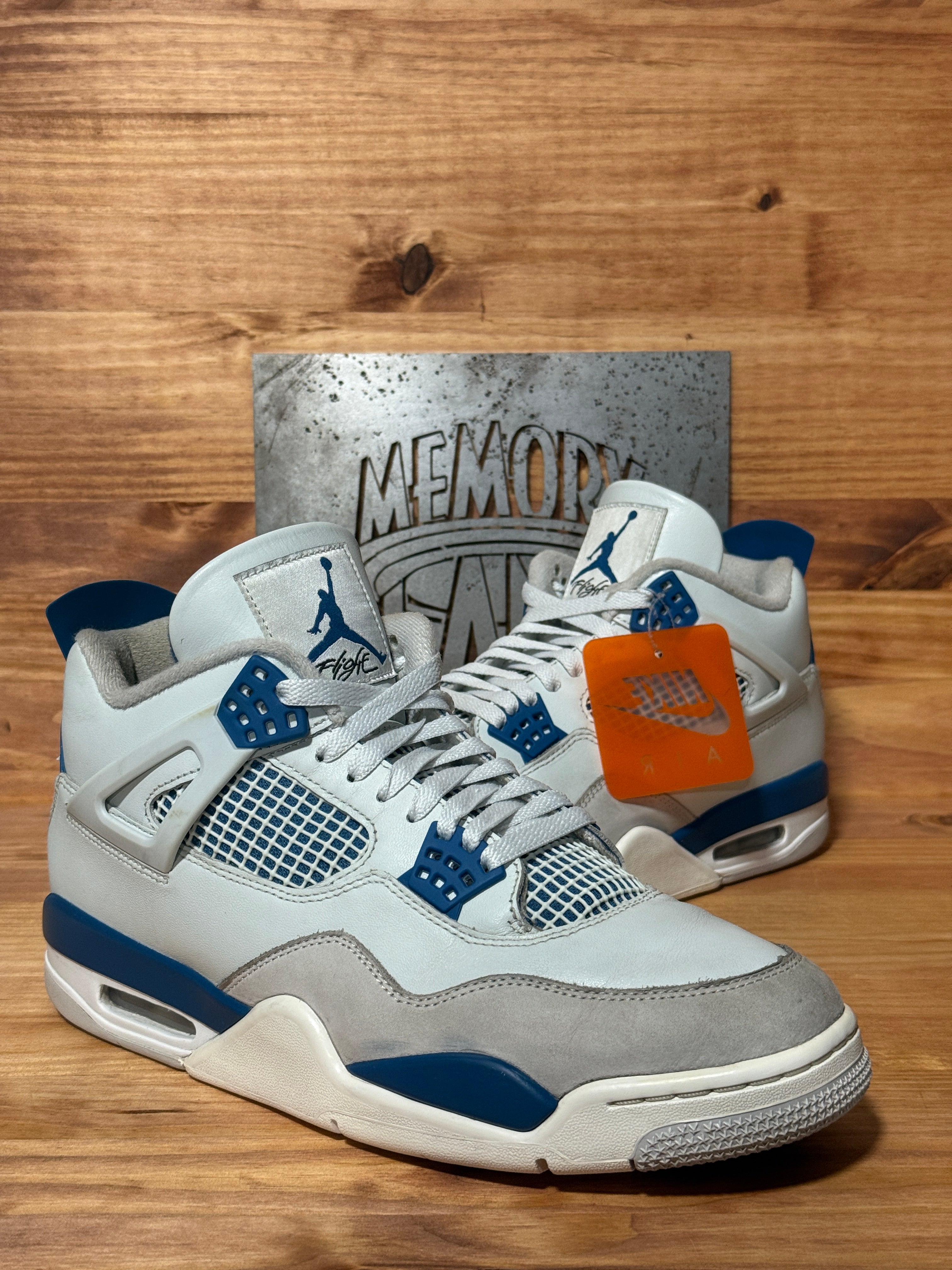 Jordan 4 Retro Military Blue (2024)
